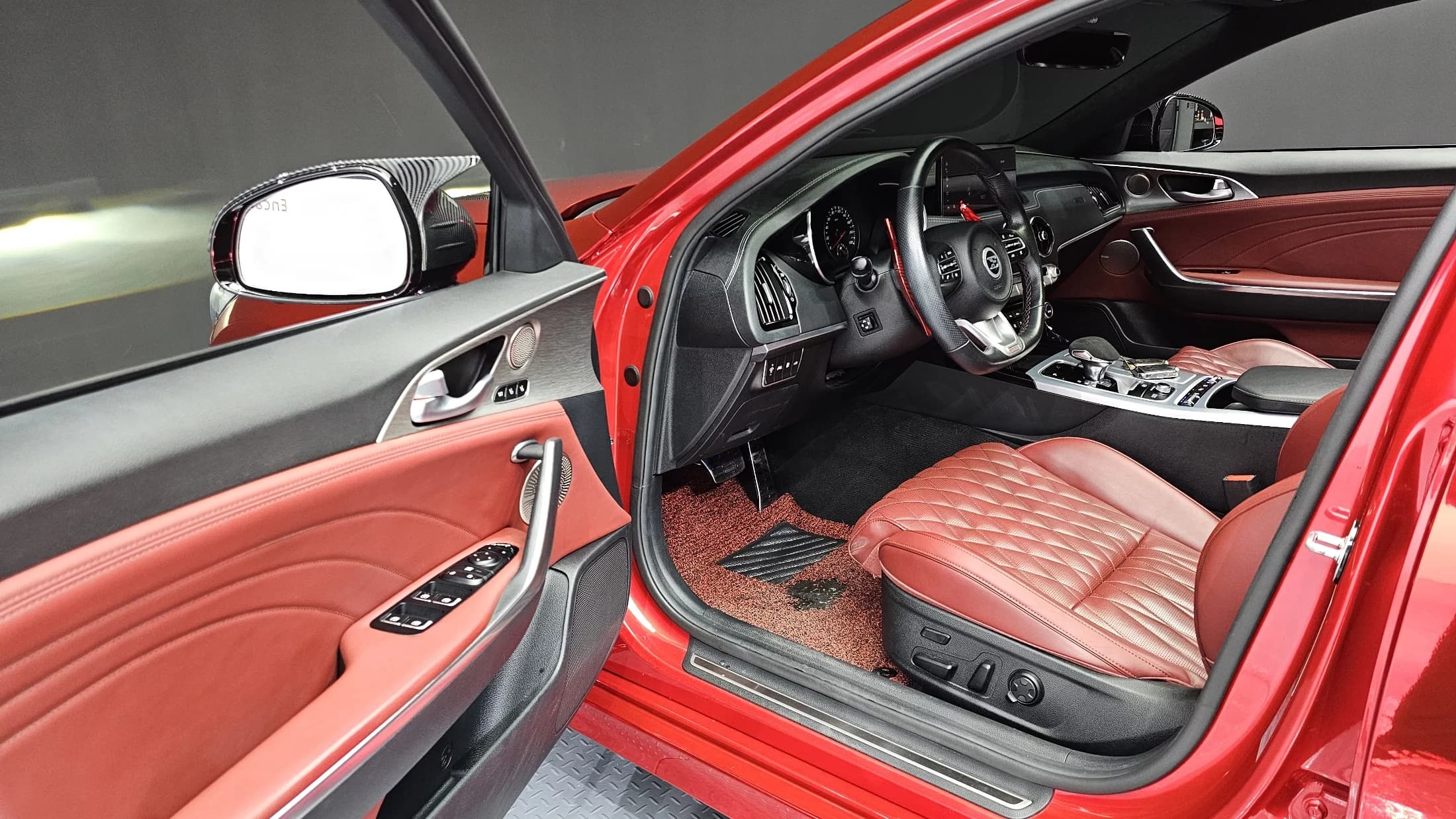 Kia Stinger 3.3 GT AWD Masters Turbo Package, 2021 г. 55291 км. — фото 11