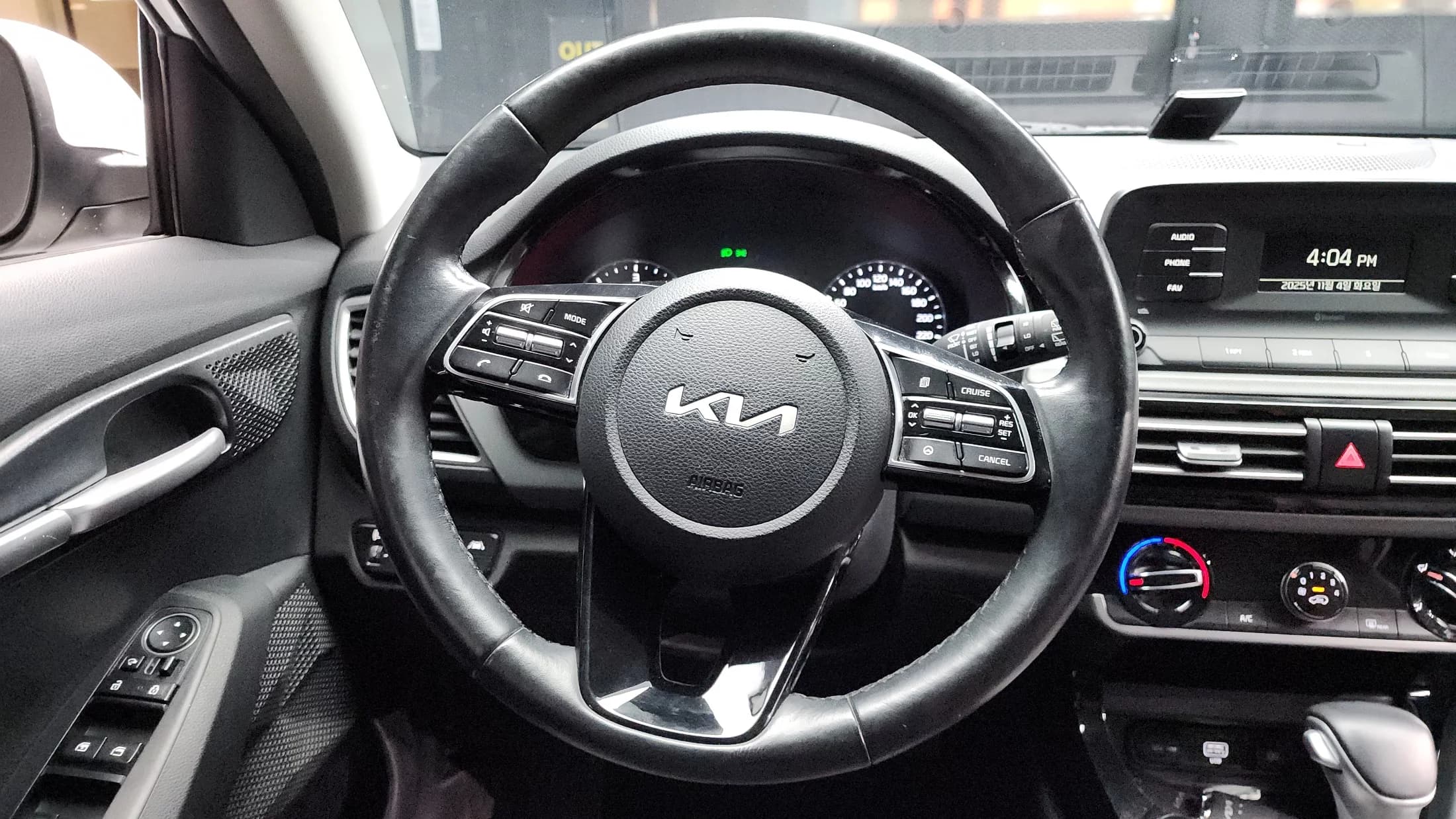 Kia Seltos Diesel 1.6 4WD Trendy, 2021 г. 124178 км. — фото 13