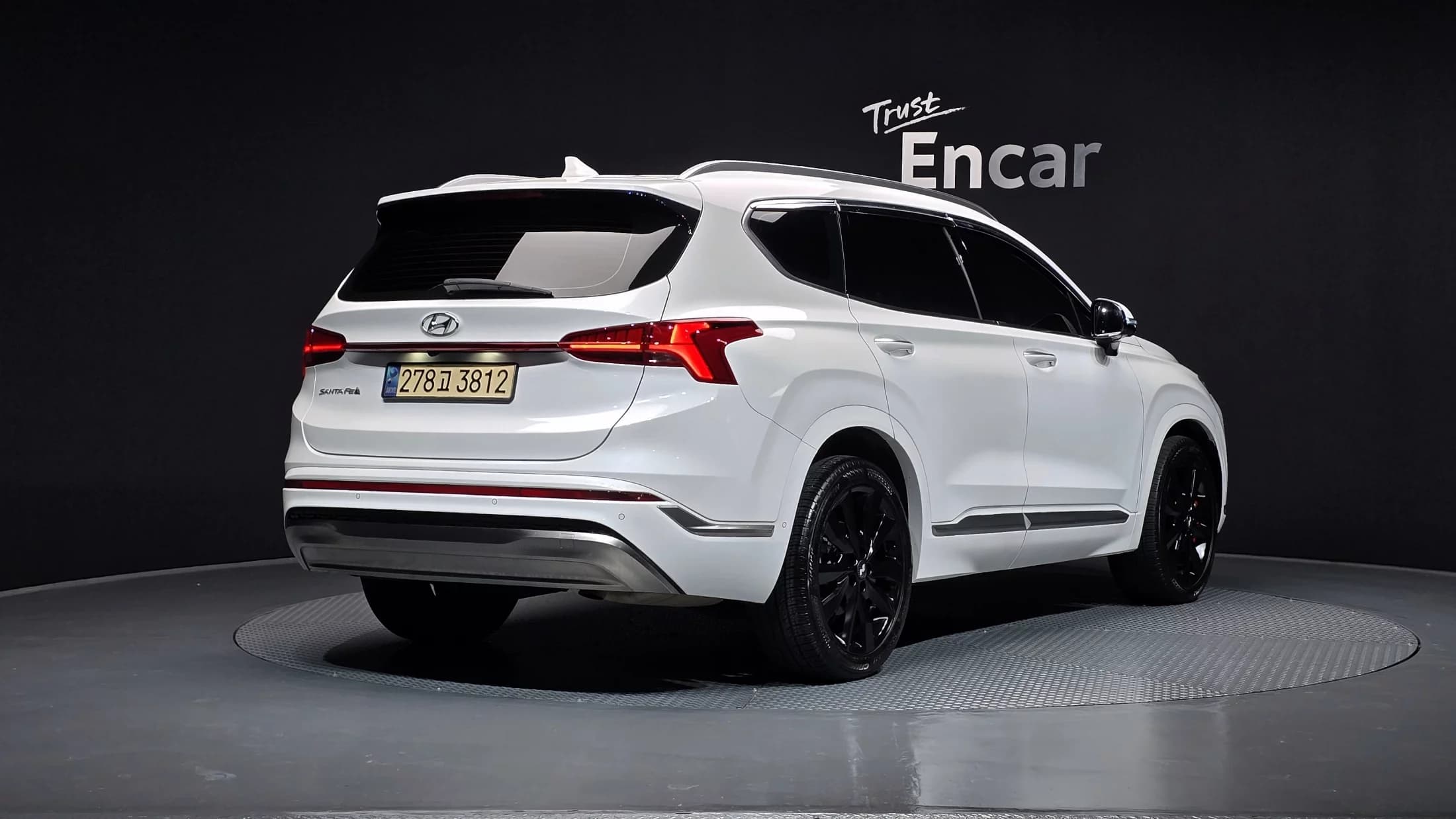 Hyundai Santa Fe Diesel 2.2 2WD Calligraphy, 2023 г. 64050 км. — фото 2