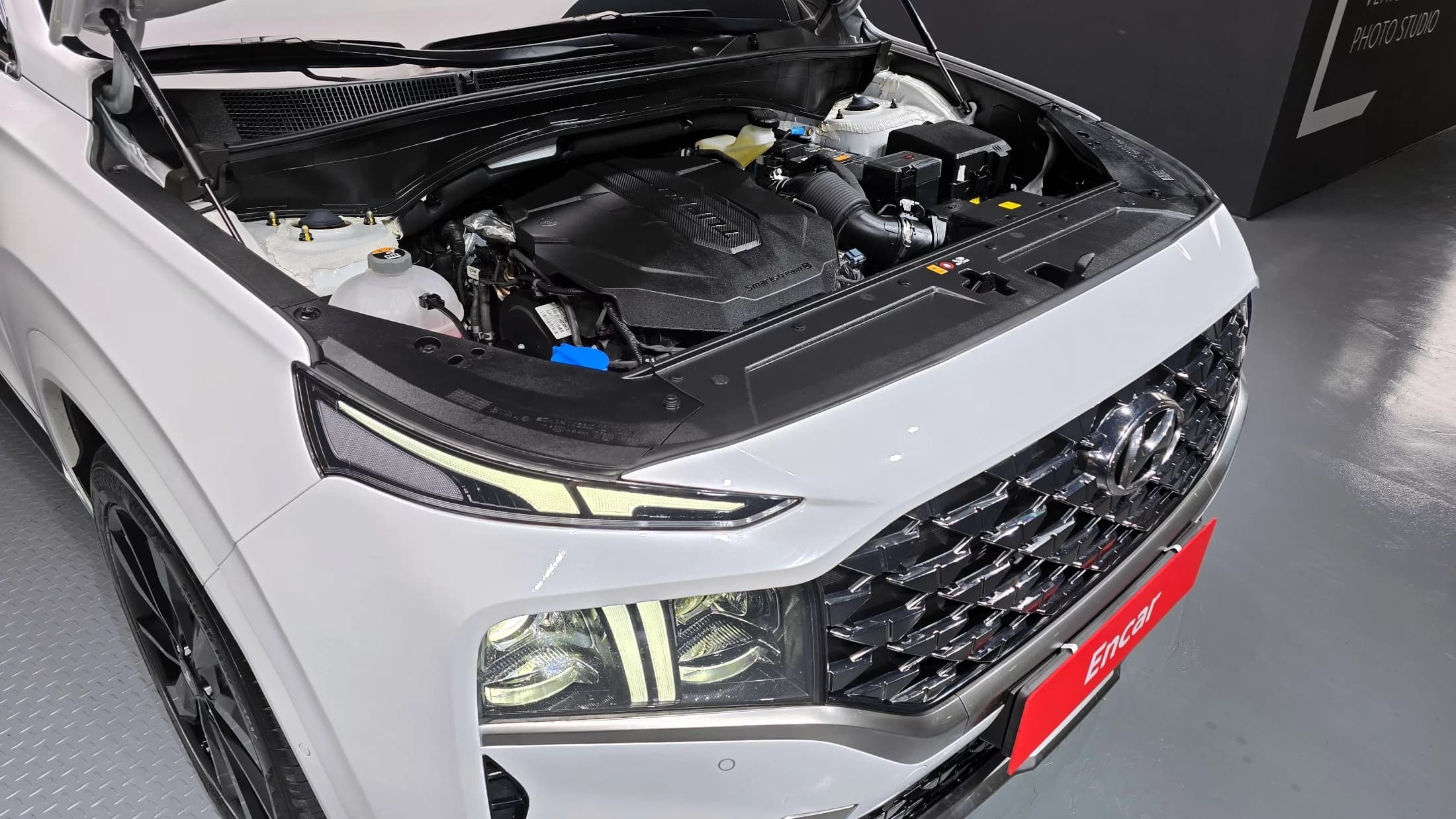 Hyundai Santa Fe Diesel 2.2 2WD Calligraphy, 2023 г. 64050 км. — фото 6