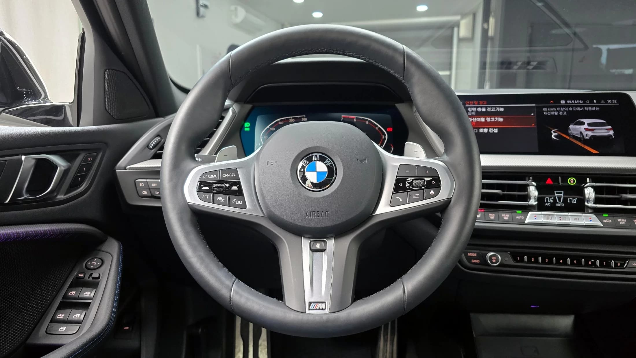 BMW 1-Series 120i M Sports, 2024 г. 9718 км. — фото 13