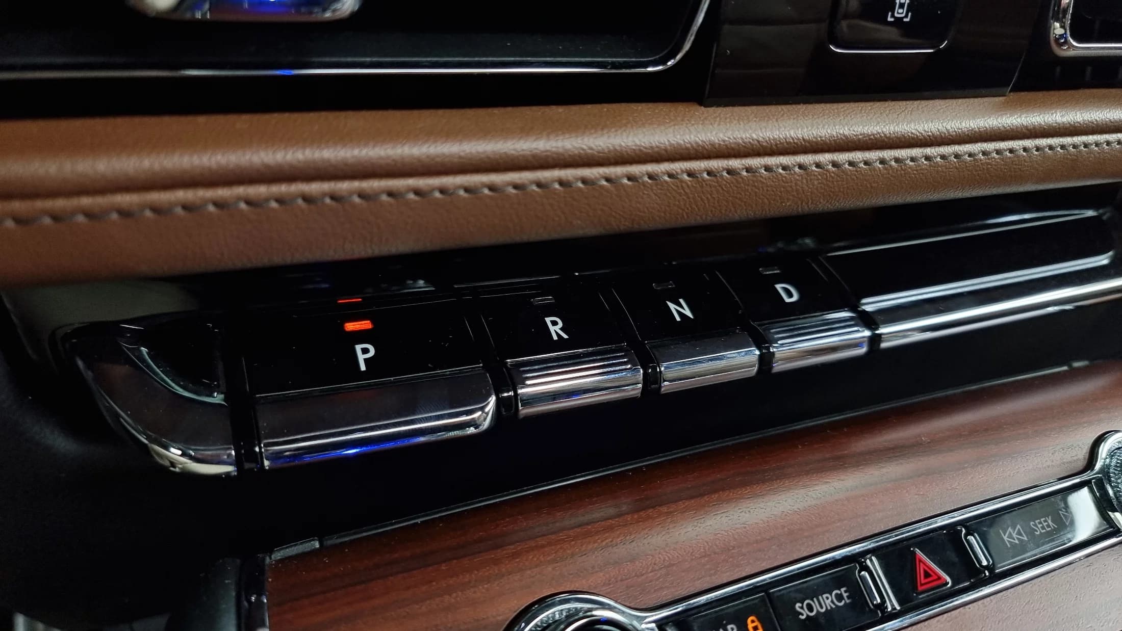 Lincoln AVIATOR 3.0 Reserve  AWD, 2023 г. 22891 км. — фото 9