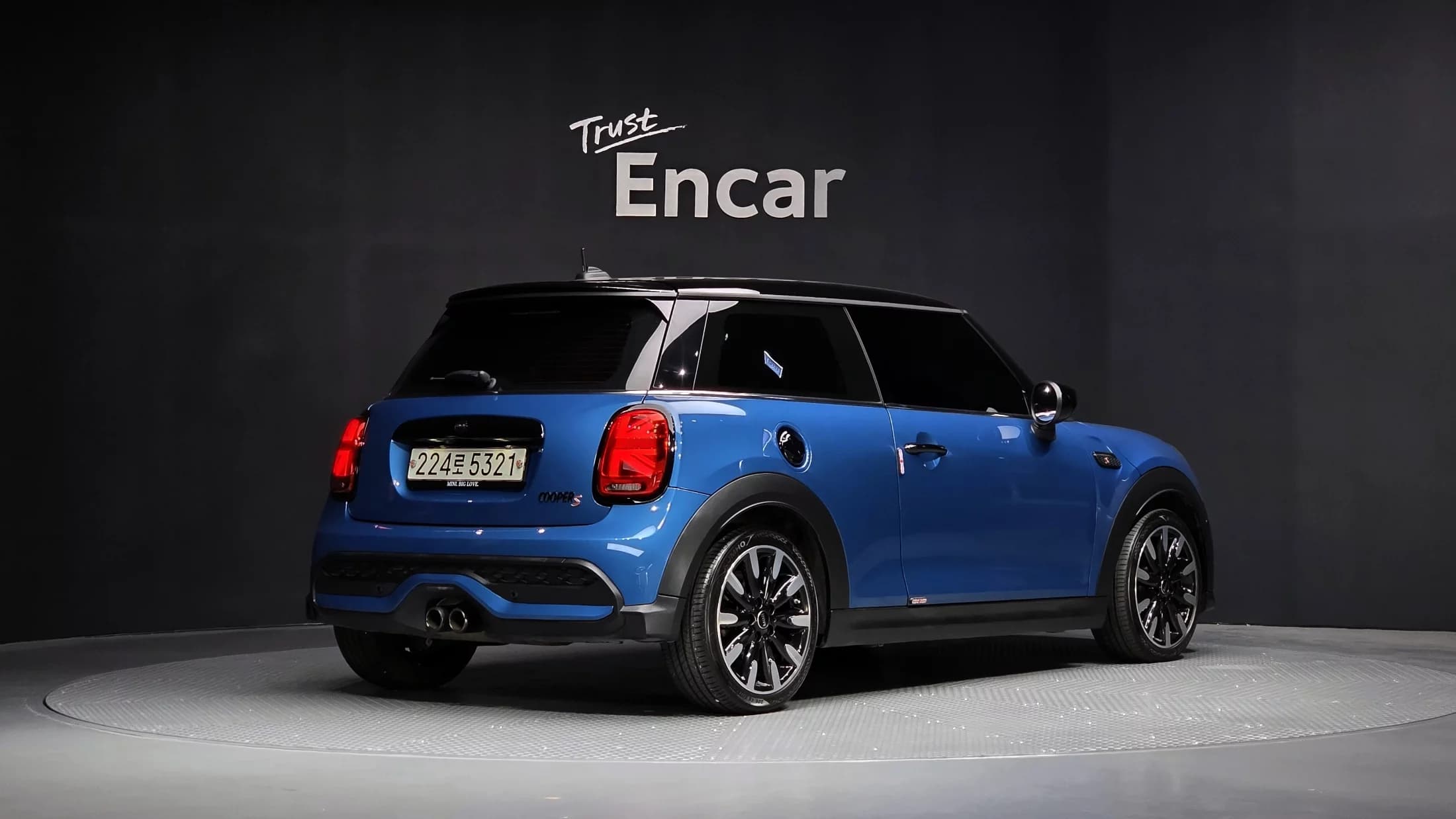 MINI Cooper Classic Third Generation, 2023 г. 11241 км. — фото 2