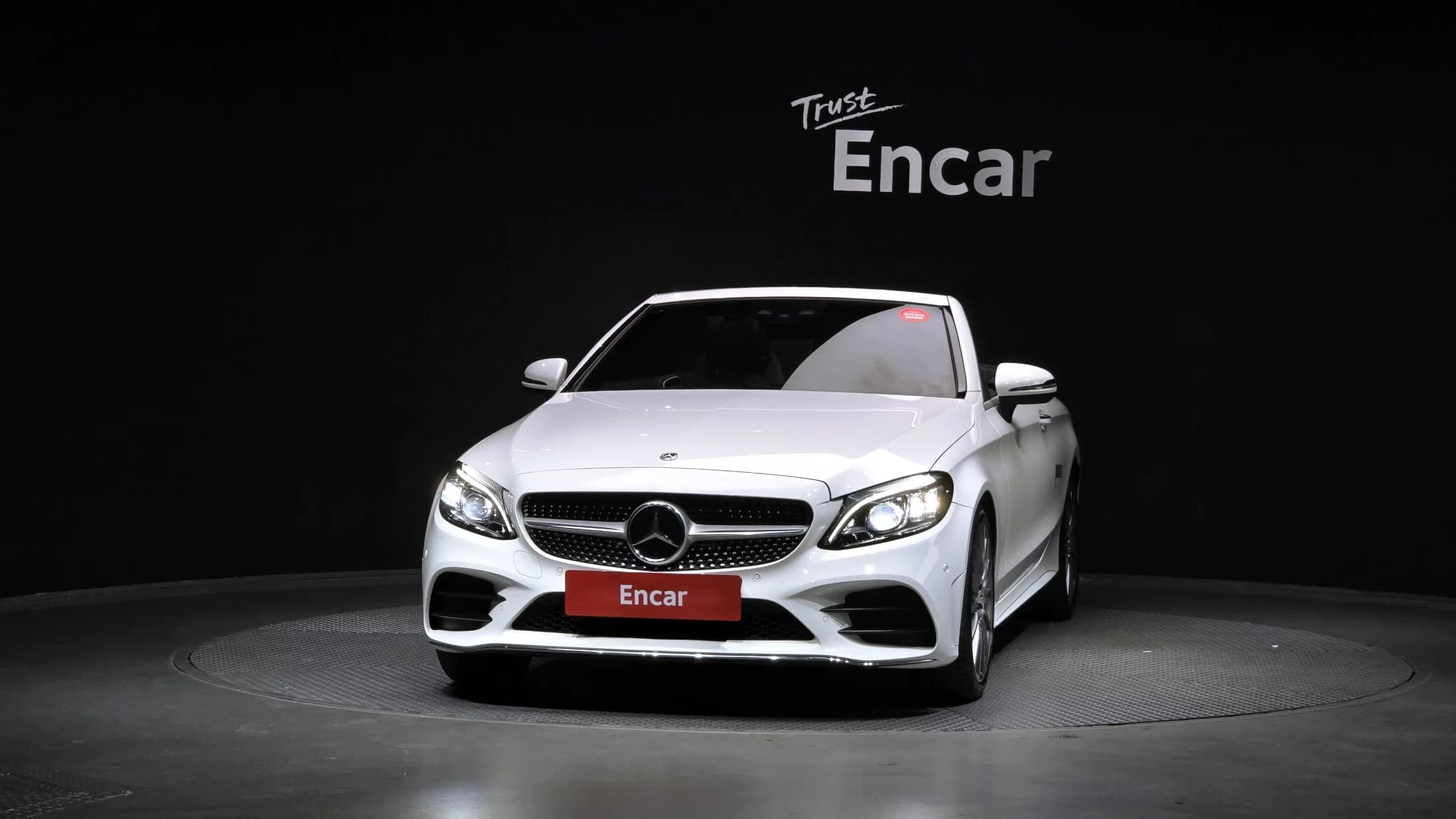 Mercedes-Benz C-Class C200 Cabriolet, 2023 г. 26543 км. — фото 3