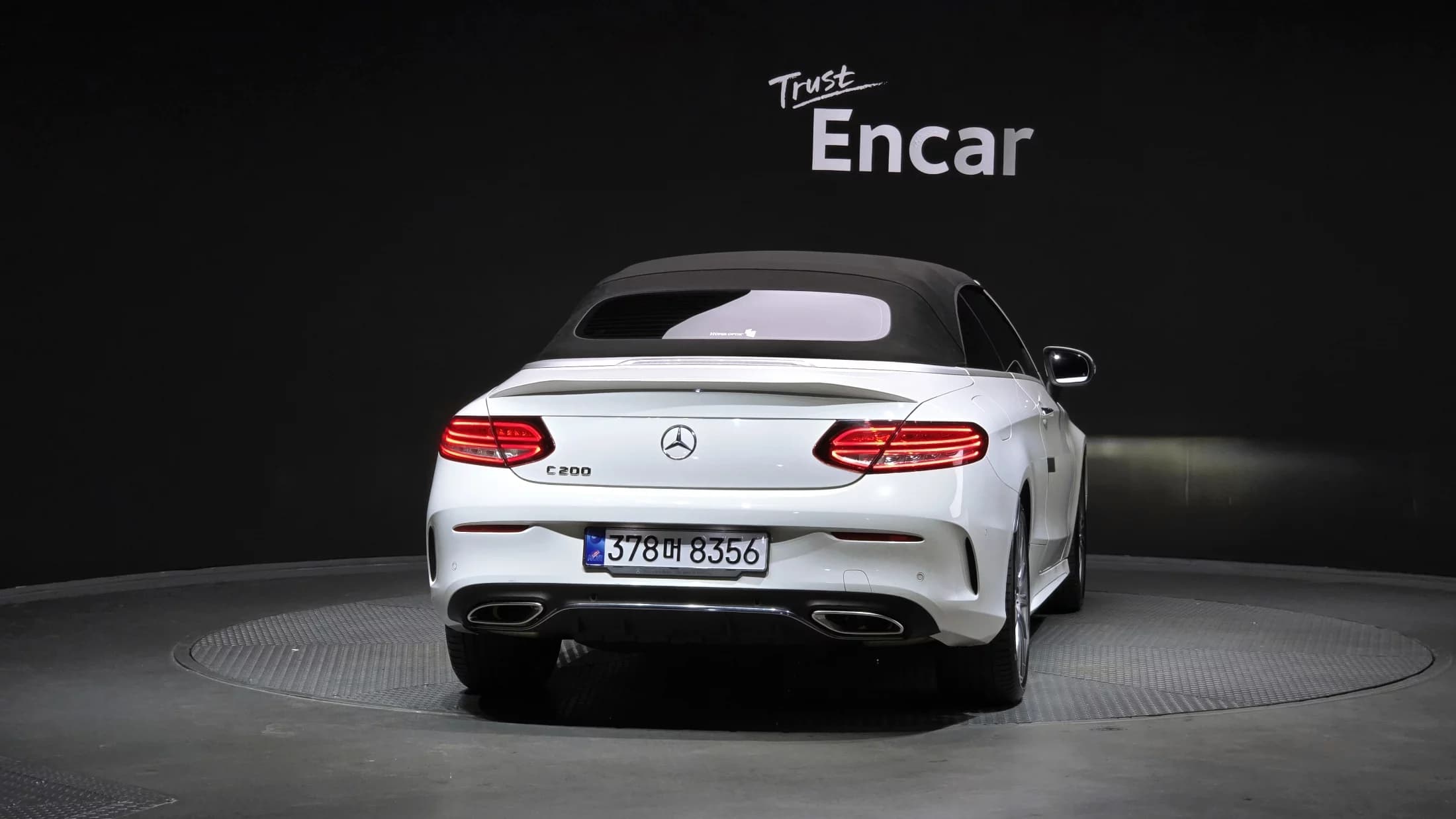Mercedes-Benz C-Class C200 Cabriolet, 2023 г. 26543 км. — фото 4
