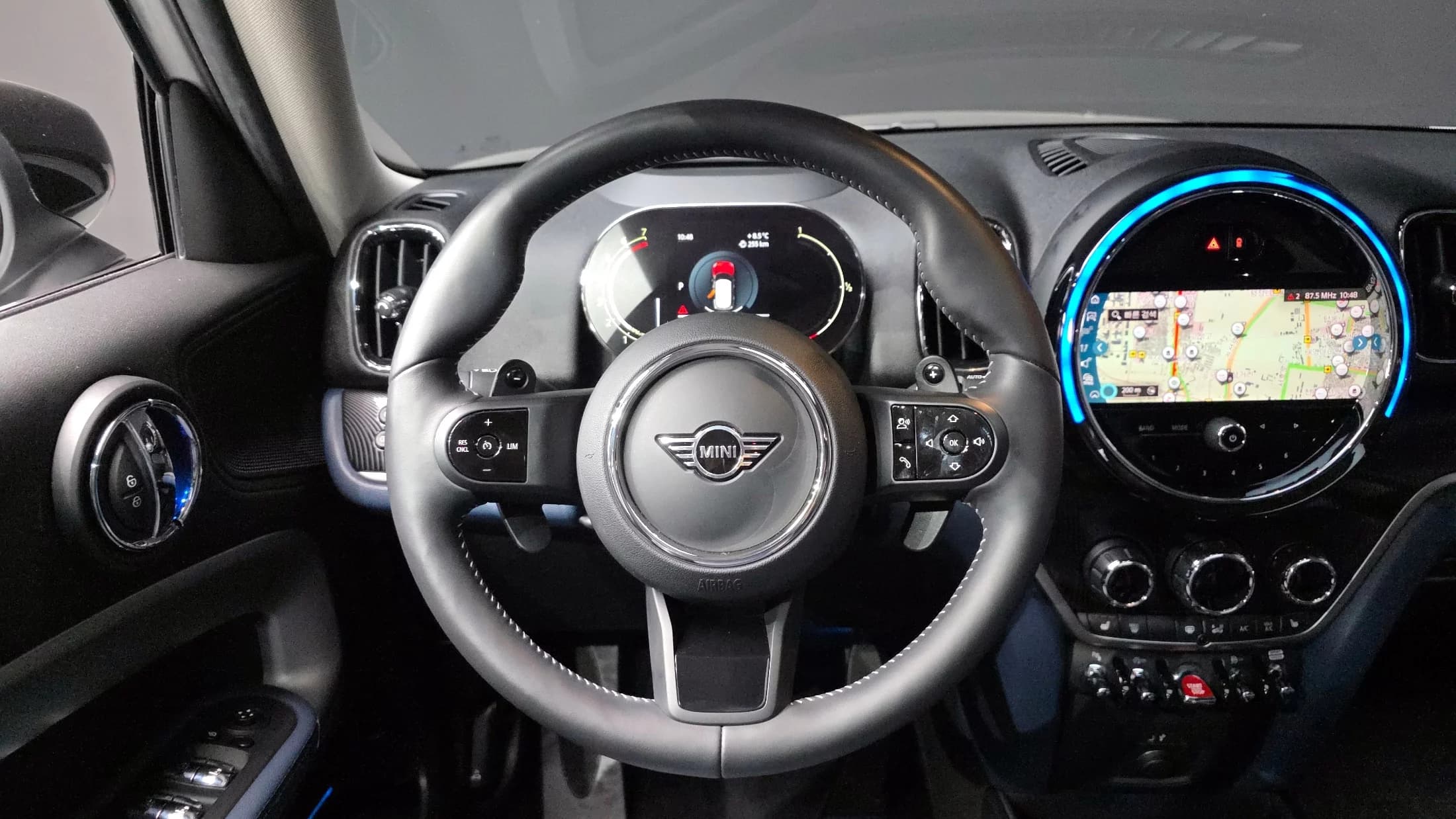 MINI Countryman ALL4 Classic Launch Pack 2nd, 2023 г. 47934 км. — фото 13
