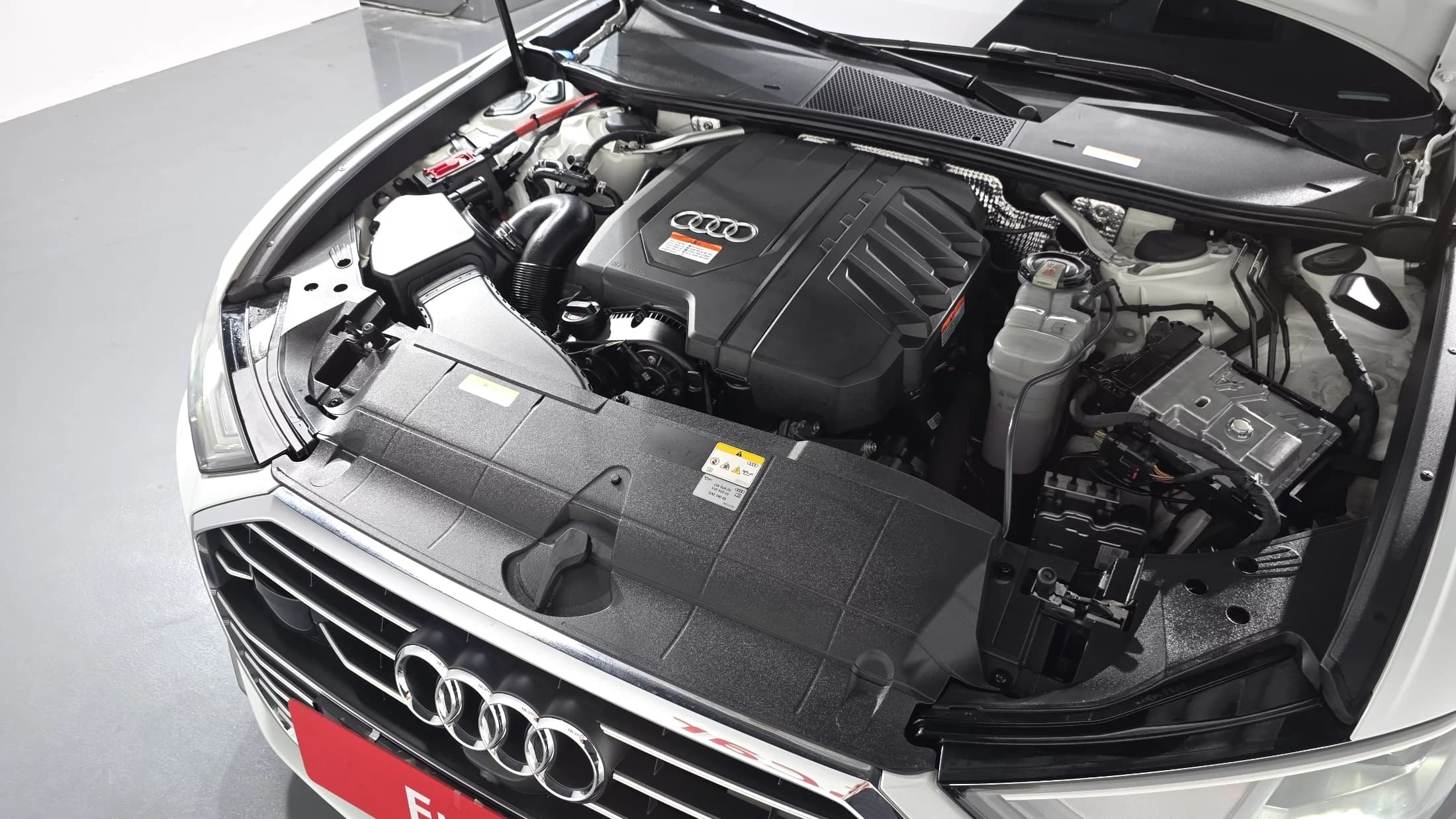 Audi A6 45 TFSI Premium, 2023 г. 27105 км. — фото 6