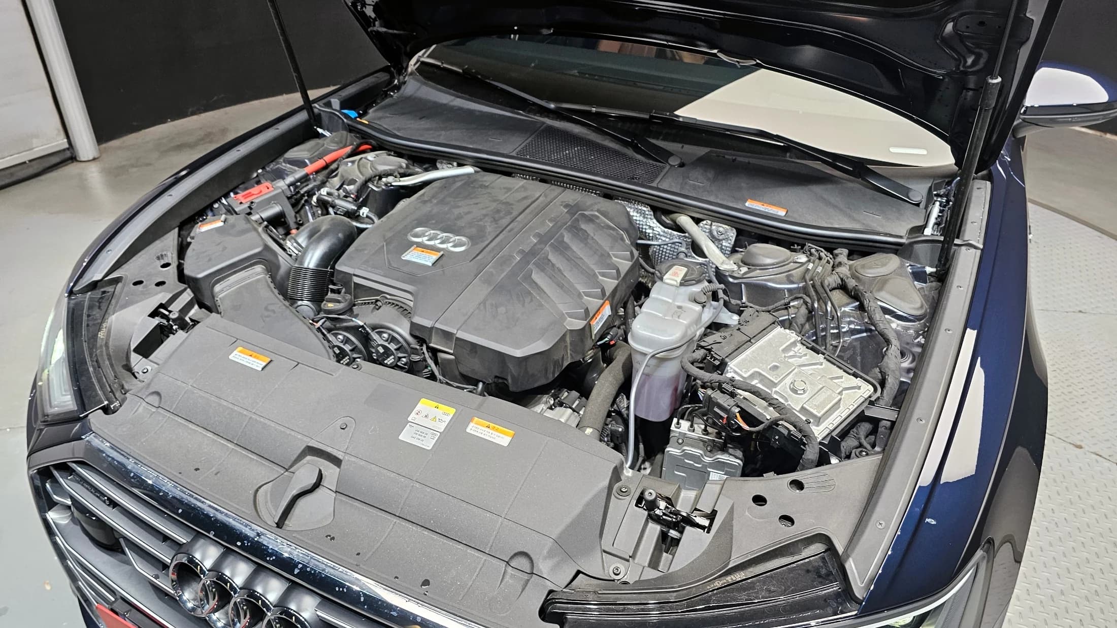 Audi A6 45 TFSI Quattro Premium, 2023 г. 19815 км. — фото 6