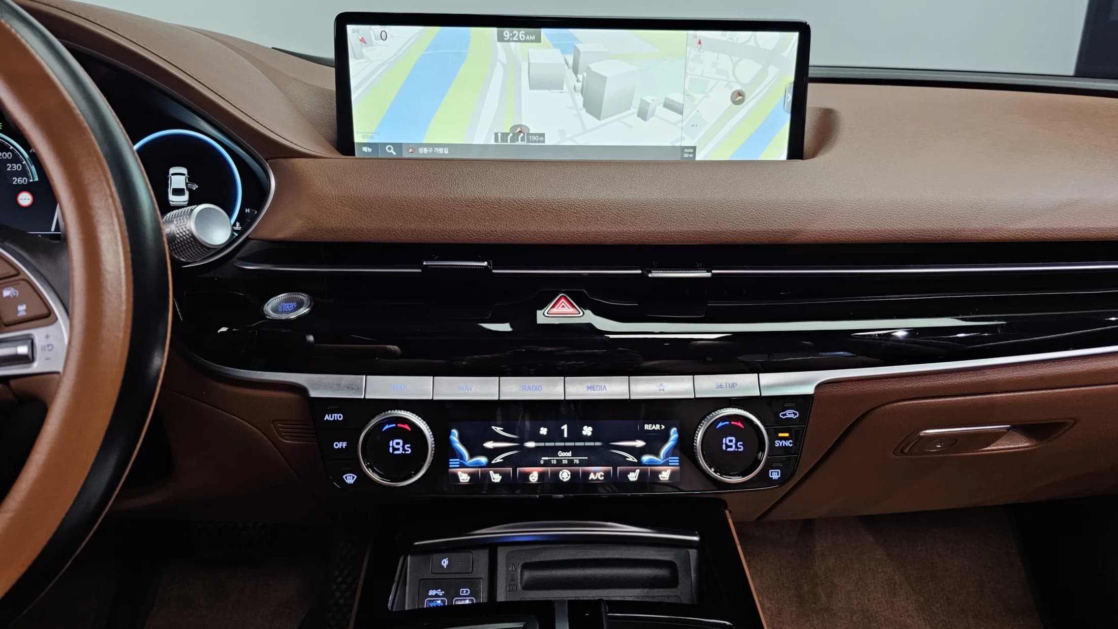 Genesis G80 Gasoline 2.5 Turbo AWD, 2023 г. 55589 км. — фото 15