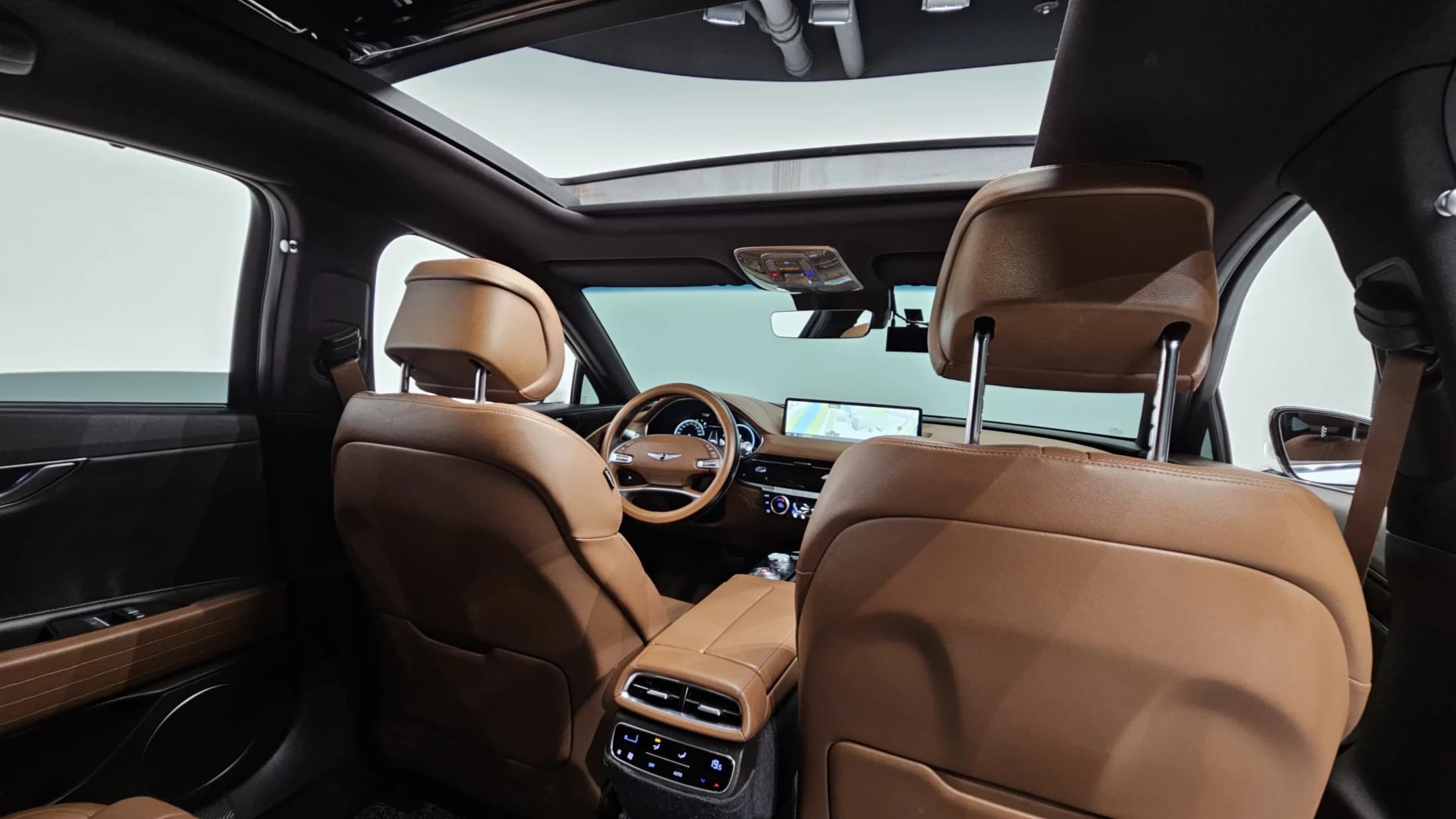 Genesis G80 Gasoline 2.5 Turbo AWD, 2023 г. 55589 км. — фото 18