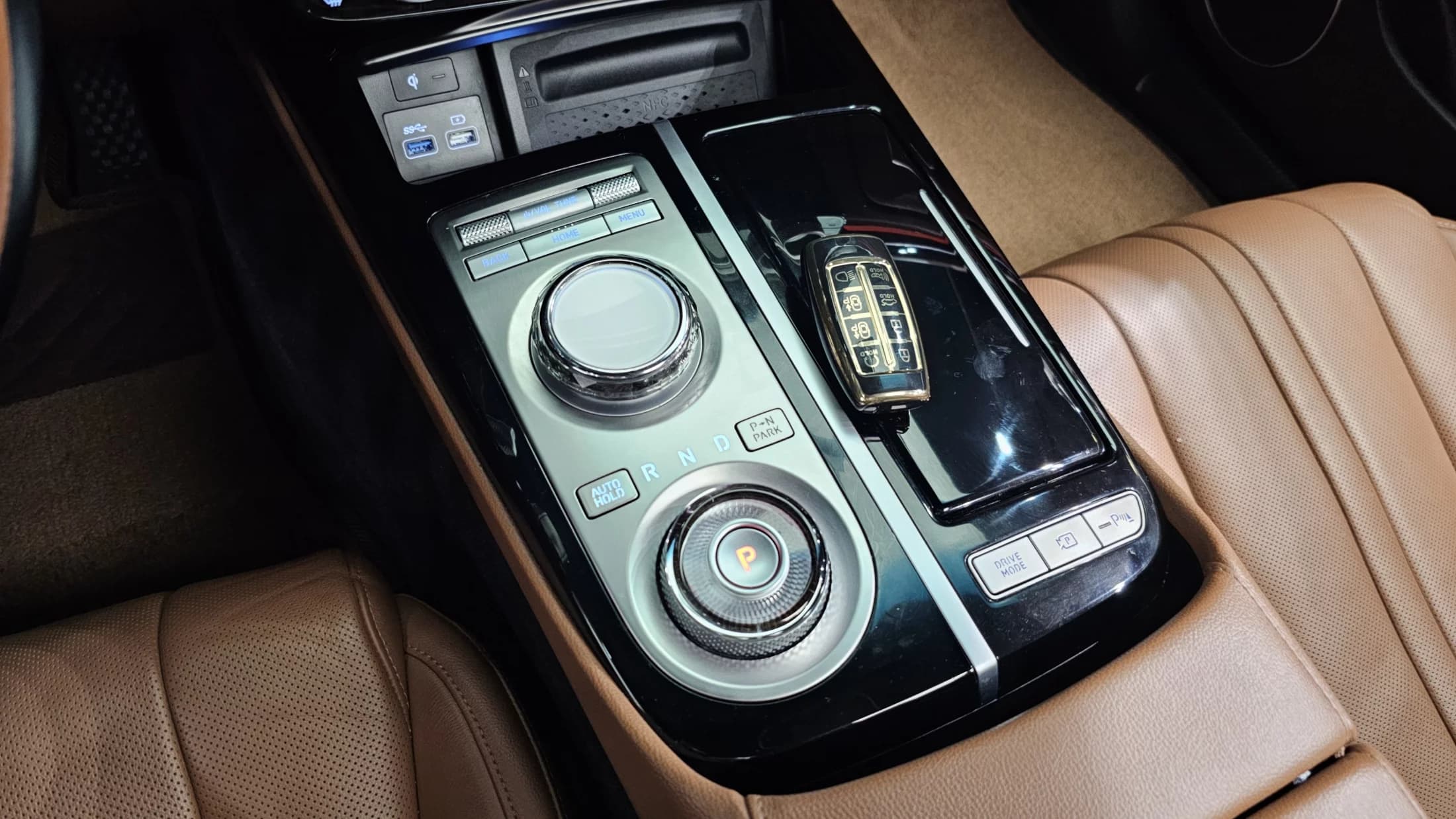 Genesis G80 Gasoline 2.5 Turbo AWD, 2023 г. 55589 км. — фото 9