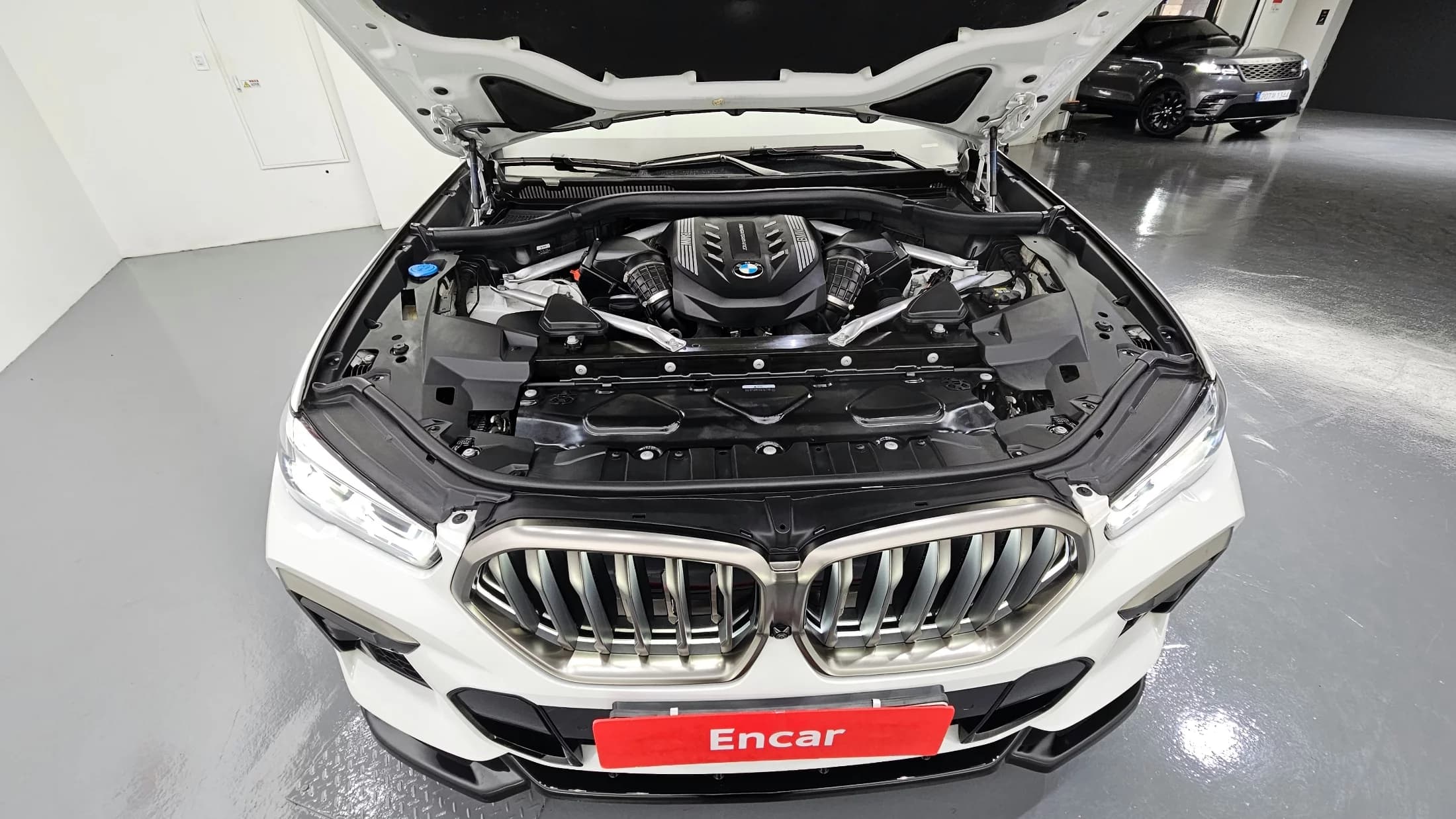 BMW X6 M50i, 2021 г. 73033 км. — фото 6