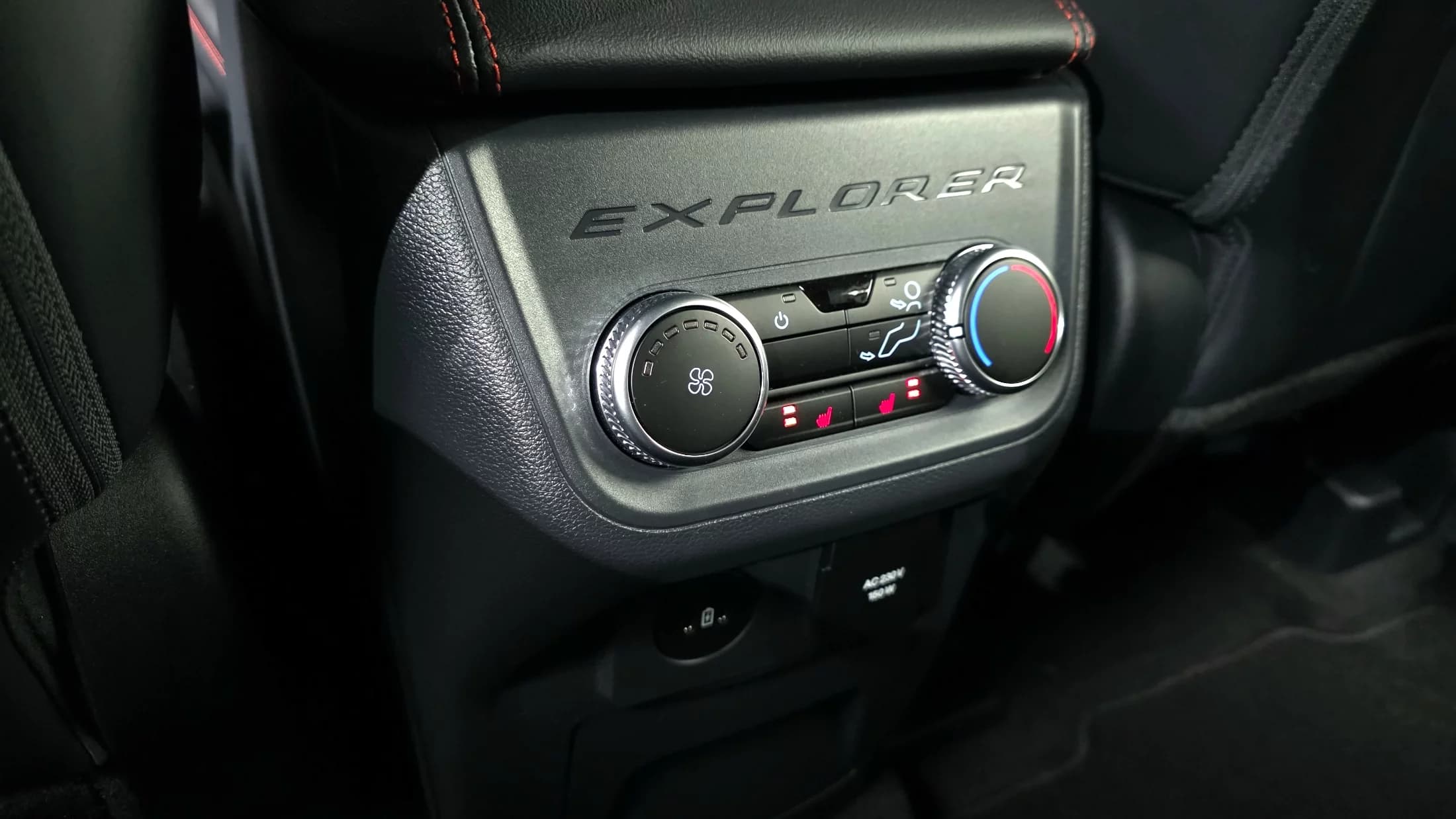 Ford EXPLORER 2.3 ST-Line 4WD, 2025 г. 7438 км. — фото 14