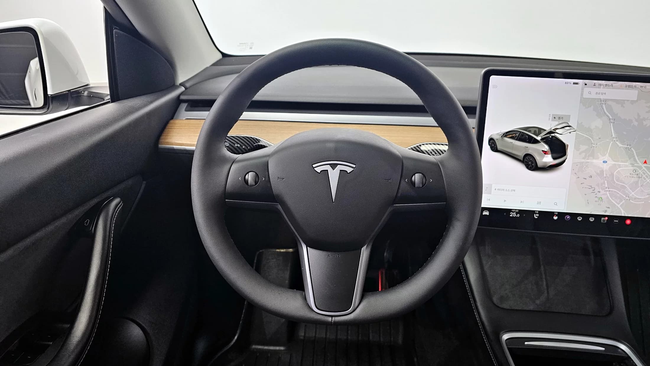 Tesla Model Y Long Range, электромобиль, 2021 г. 85443 км. — фото 13