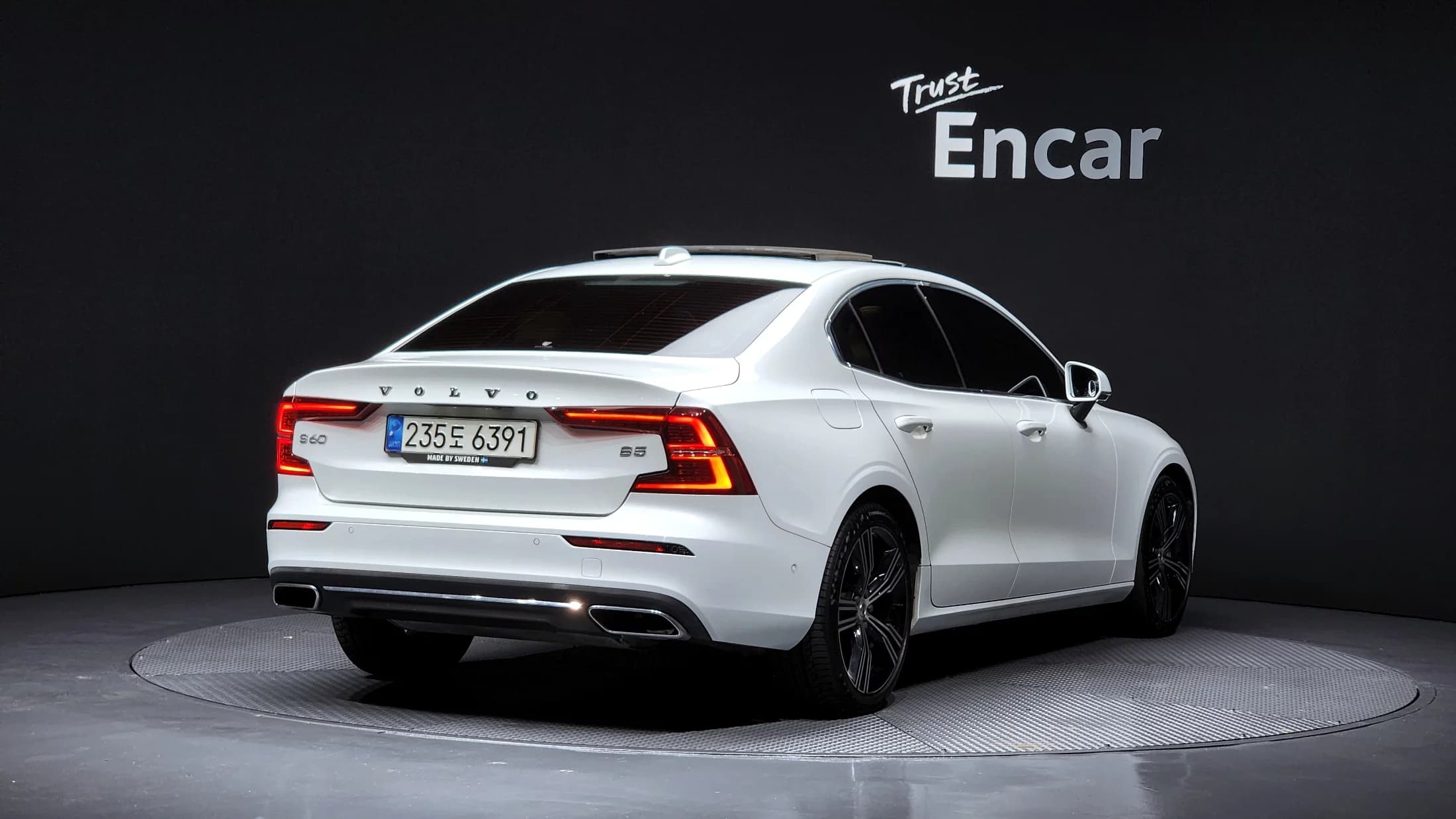 Volvo S60 B5 Inscription, 2021 г. 30078 км. — фото 2