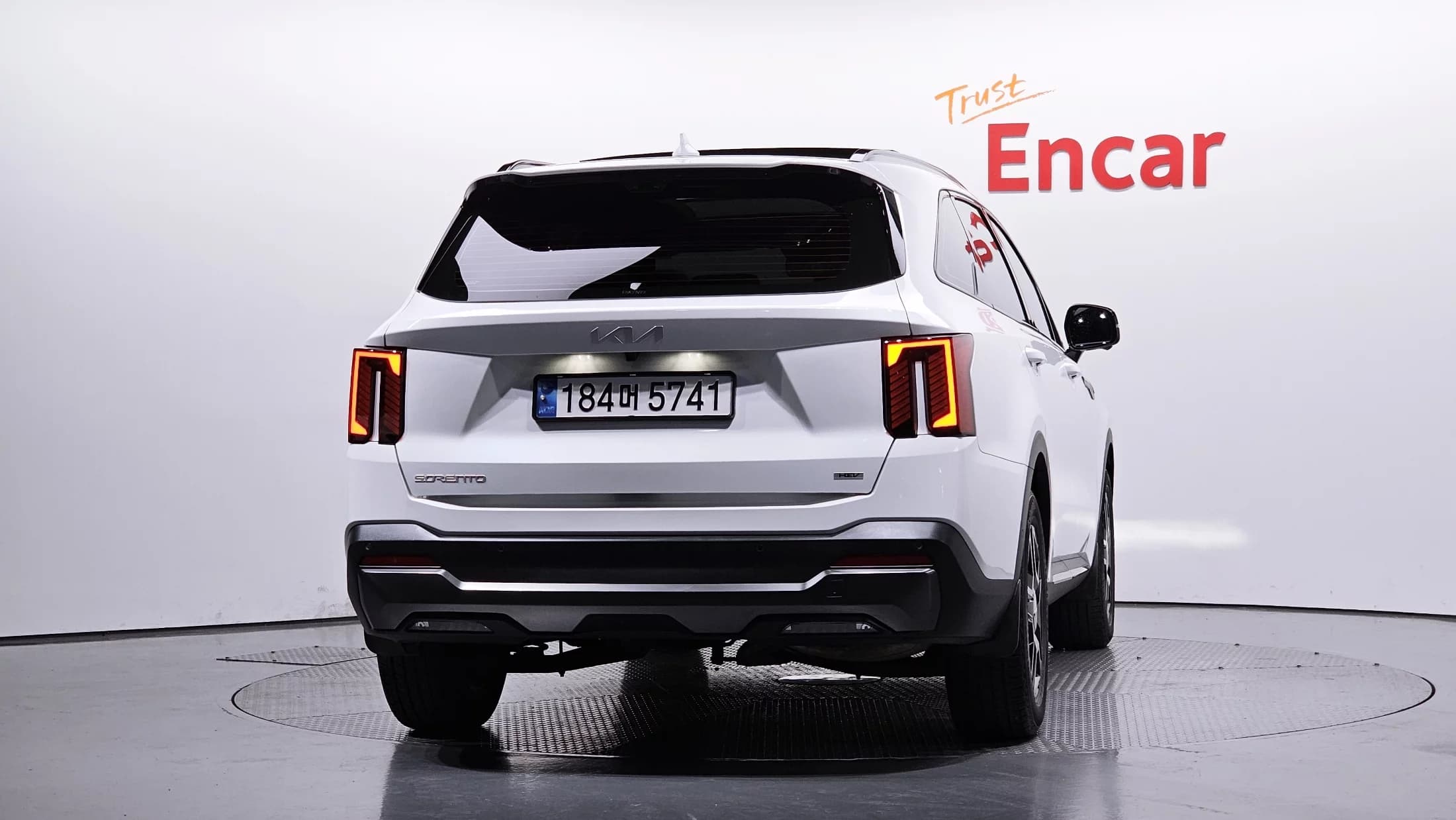 Kia Sorento HEV 1.6 2WD Gravity, гибрид, 2023 г. 31076 км. — фото 4