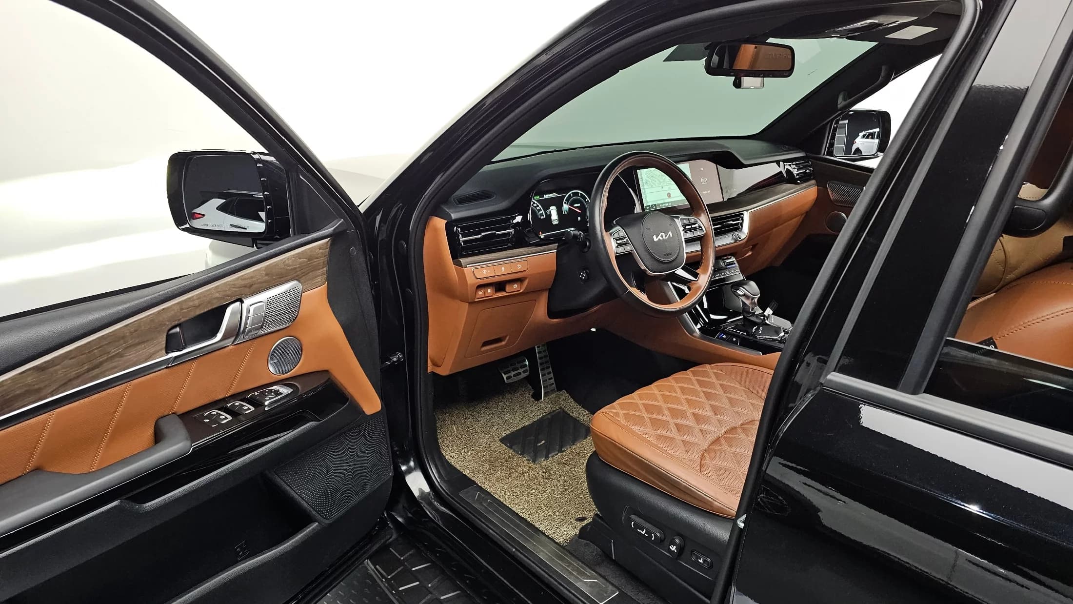 Kia Mohave Diesel 3.0 4WD 6-Seater Masters, 2022 г. 92480 км. — фото 11