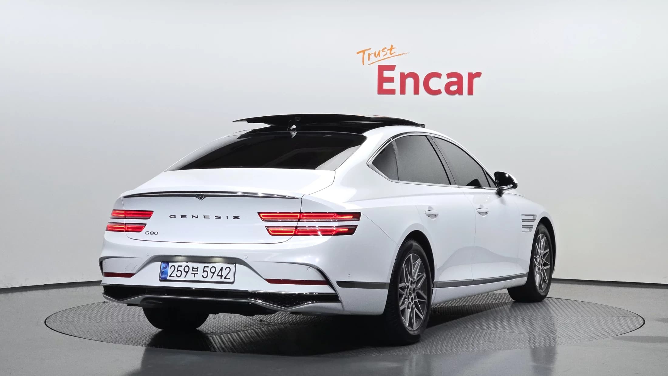 Genesis G80 Gasoline 2.5 Turbo 2WD, 2024 г. 10495 км. — фото 2