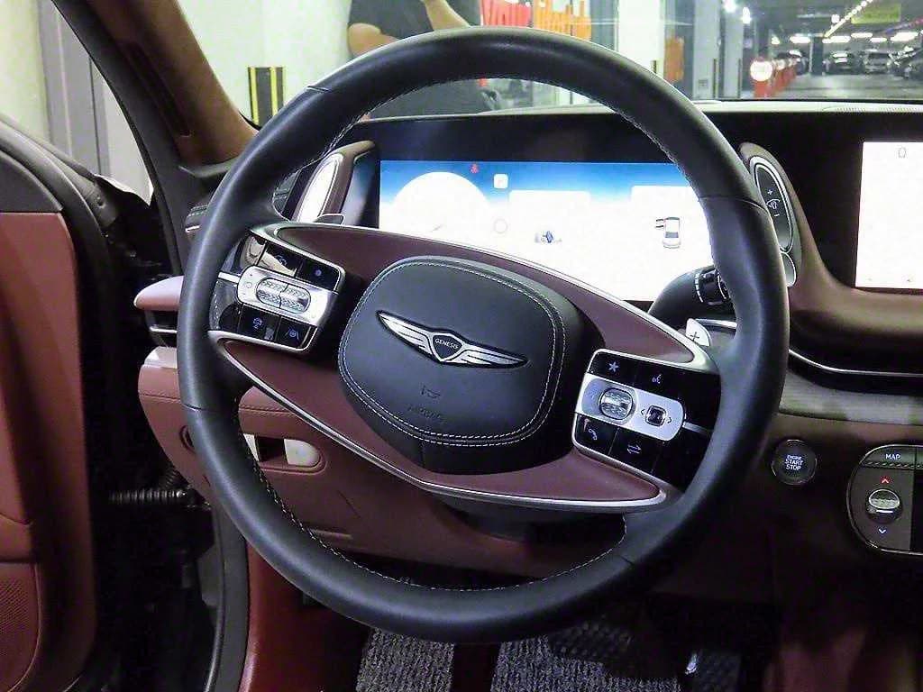 Genesis G90 Gasoline 3.5 Turbo AWD, 2022 г. 35681 км. — фото 8