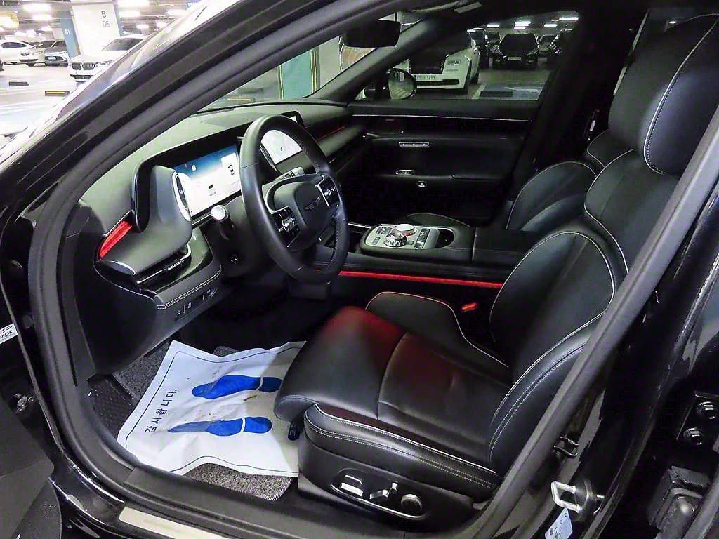 Genesis G90 Gasoline 3.5 Turbo AWD, 2022 г. 121165 км. — фото 6