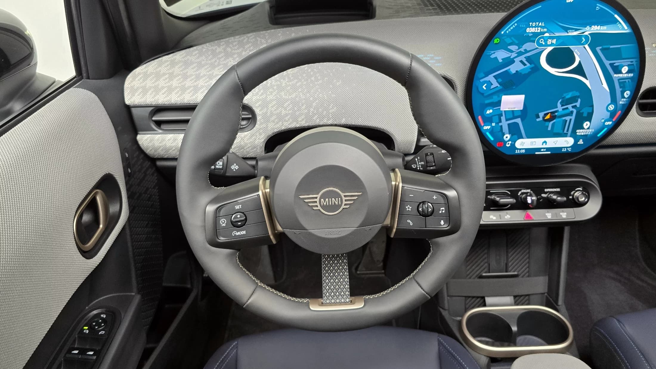 MINI Cooper 5 Door Favoured, 2024 г. 3854 км. — фото 14