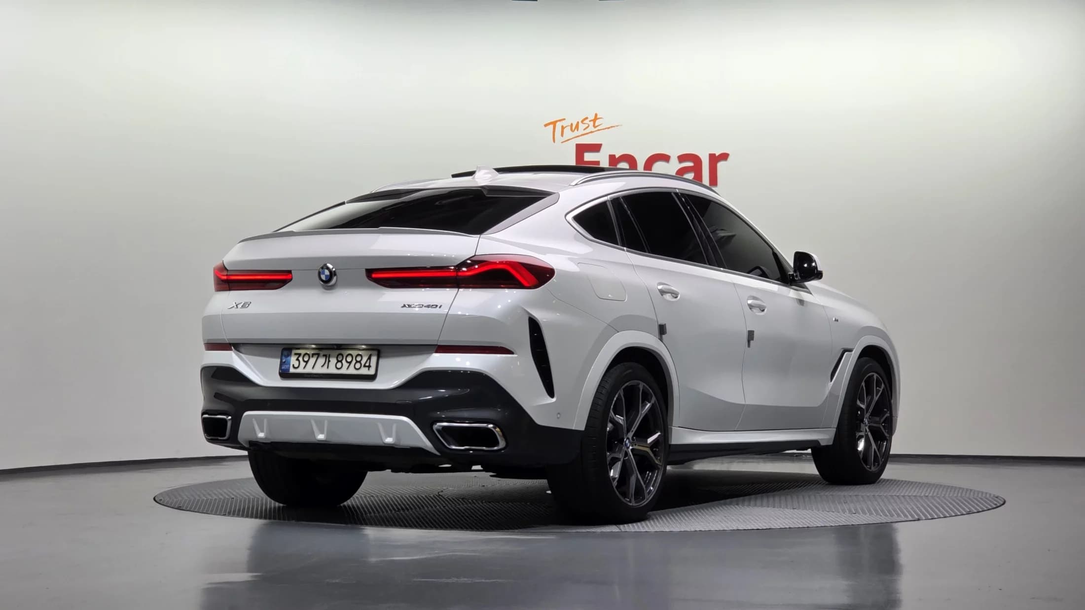 BMW X6 xDrive40i M Sport, 2021 г. 91390 км. — фото 2