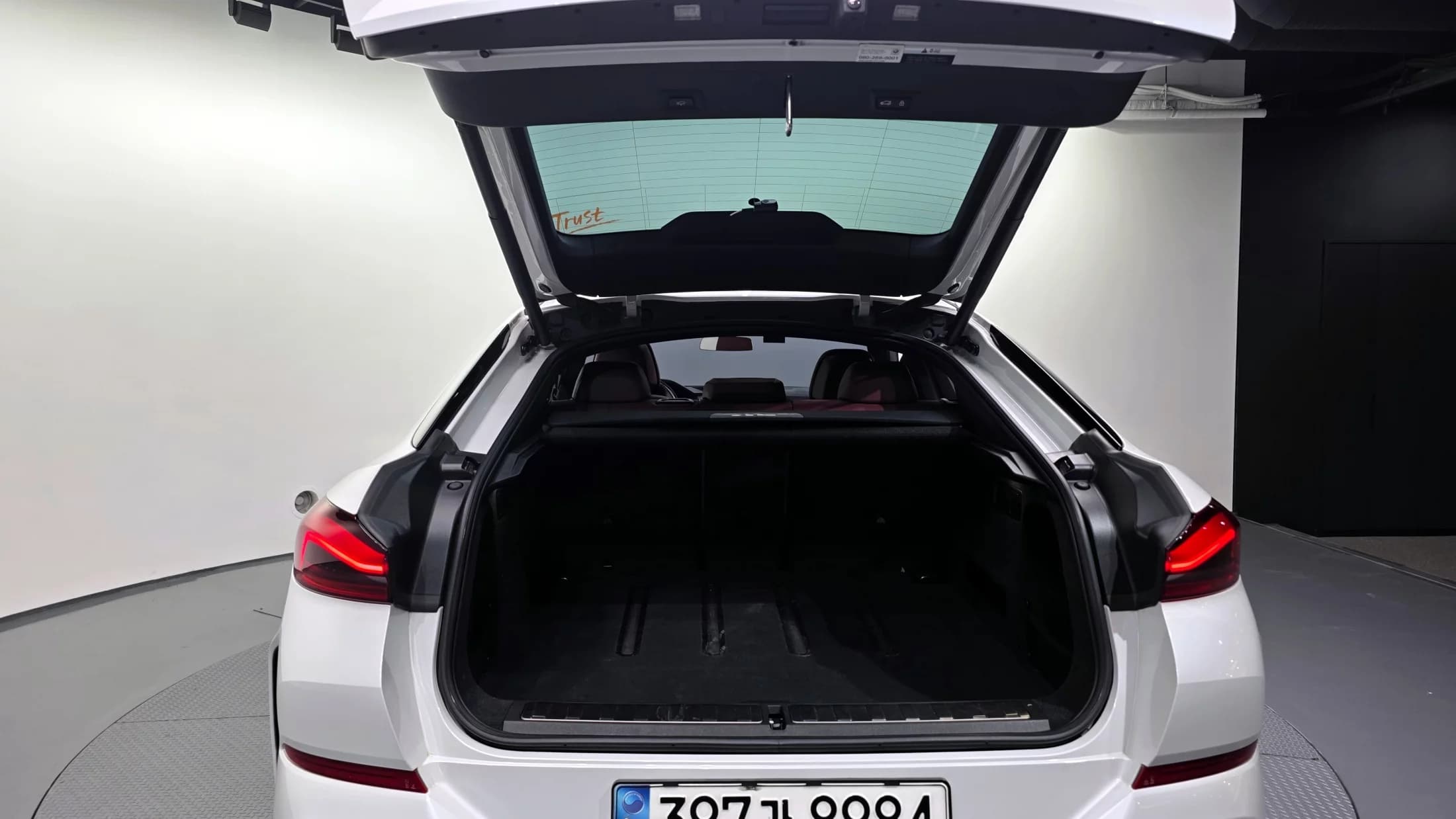 BMW X6 xDrive40i M Sport, 2021 г. 91390 км. — фото 20