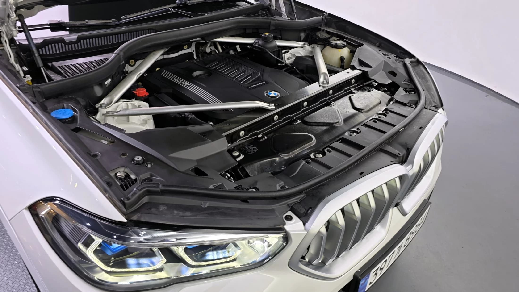 BMW X6 xDrive40i M Sport, 2021 г. 91390 км. — фото 6