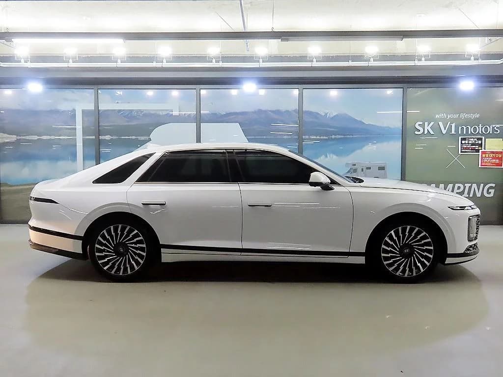 Hyundai Grandeur 2,5 Gasoline 2WD Calligraphy, 2023 г. 33717 км. — фото 3