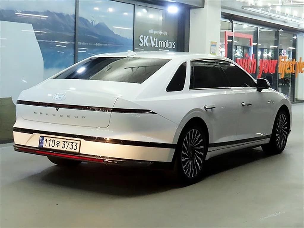 Hyundai Grandeur 2,5 Gasoline 2WD Calligraphy, 2023 г. 33717 км. — фото 4