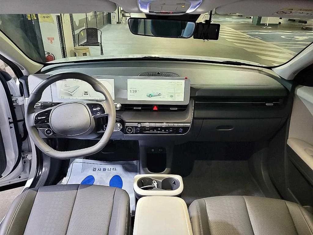 Hyundai Ioniq 5 Long range Exclusive, электромобиль, 2023 г. 10052 км. — фото 6