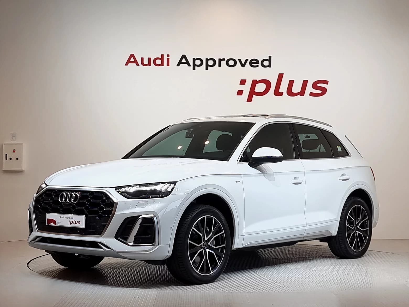 Audi Q5 45 TFSI Quattro Premium, 2024 г. 26291 км.