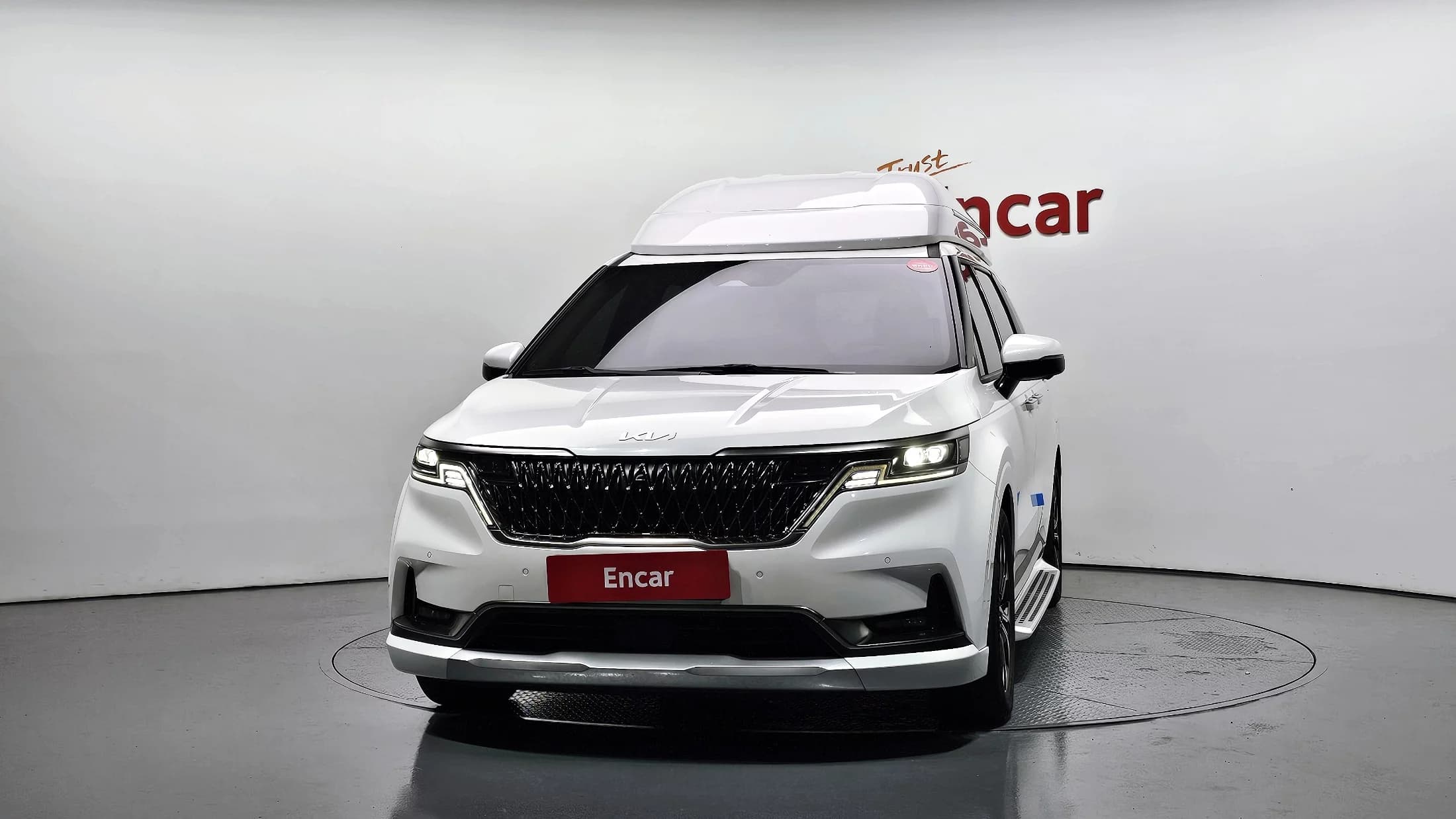 Kia Carnival Gasoline 9-Seater Hi-Limousine Signature, 2023 г. 40979 км. — фото 3