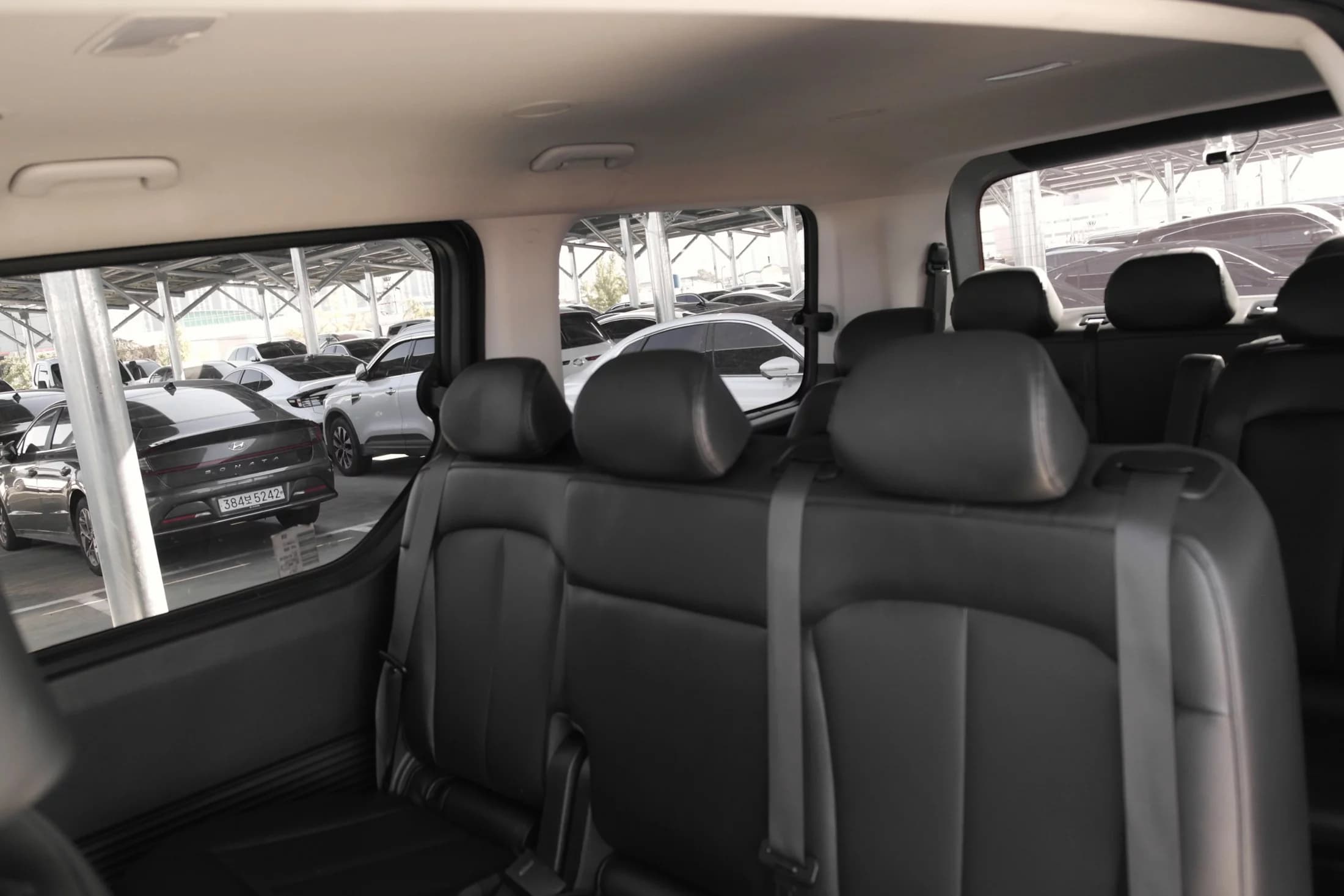 Hyundai Staria Tourer 11-Seater Modern, 2021 г. 53013 км. — фото 11