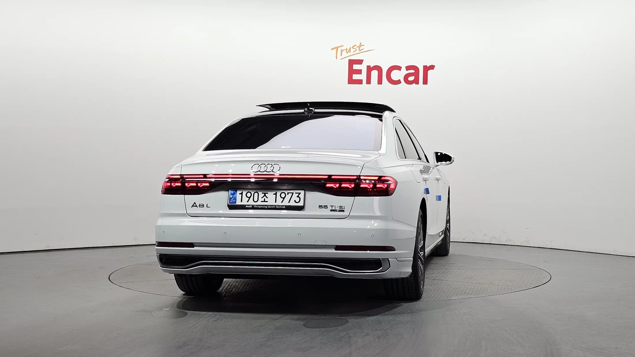 Audi A8 55 TFSI Quattro Premium LWB, 2023 г. 18501 км. — фото 4