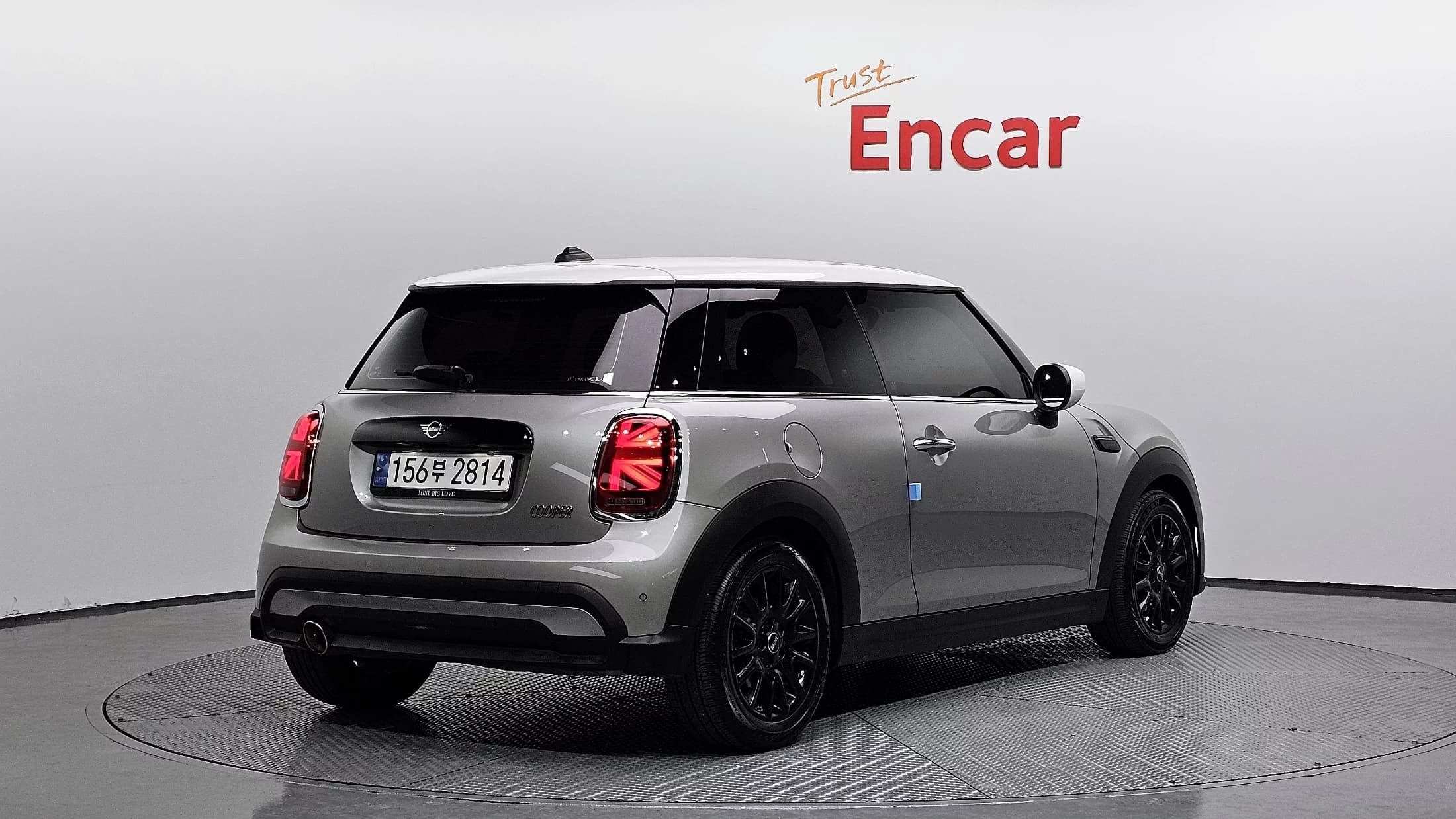MINI Cooper Classic Third Generation, 2023 г. 51901 км. — фото 2