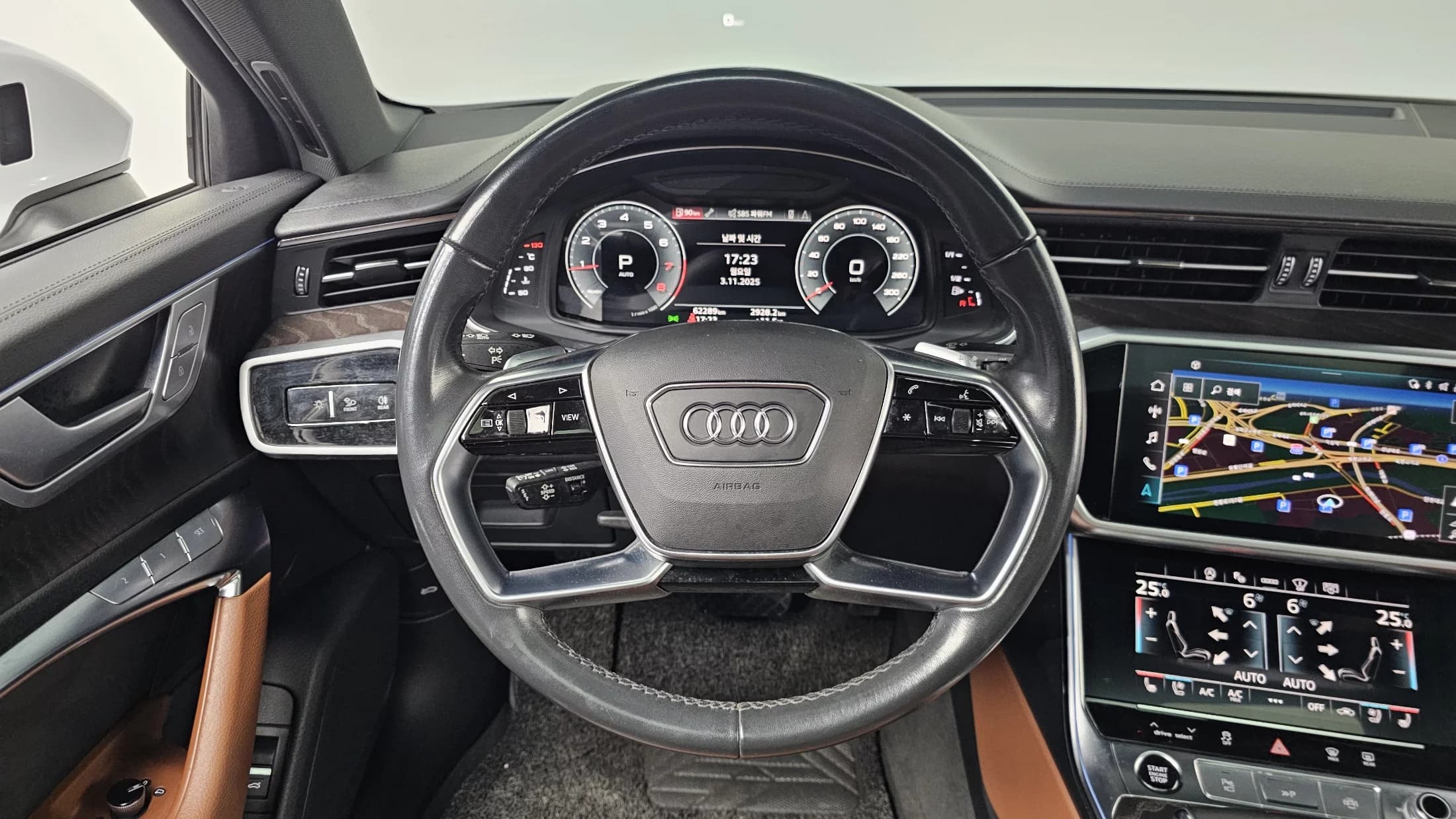 Audi A6 45 TFSI Premium, 2023 г. 62397 км. — фото 13