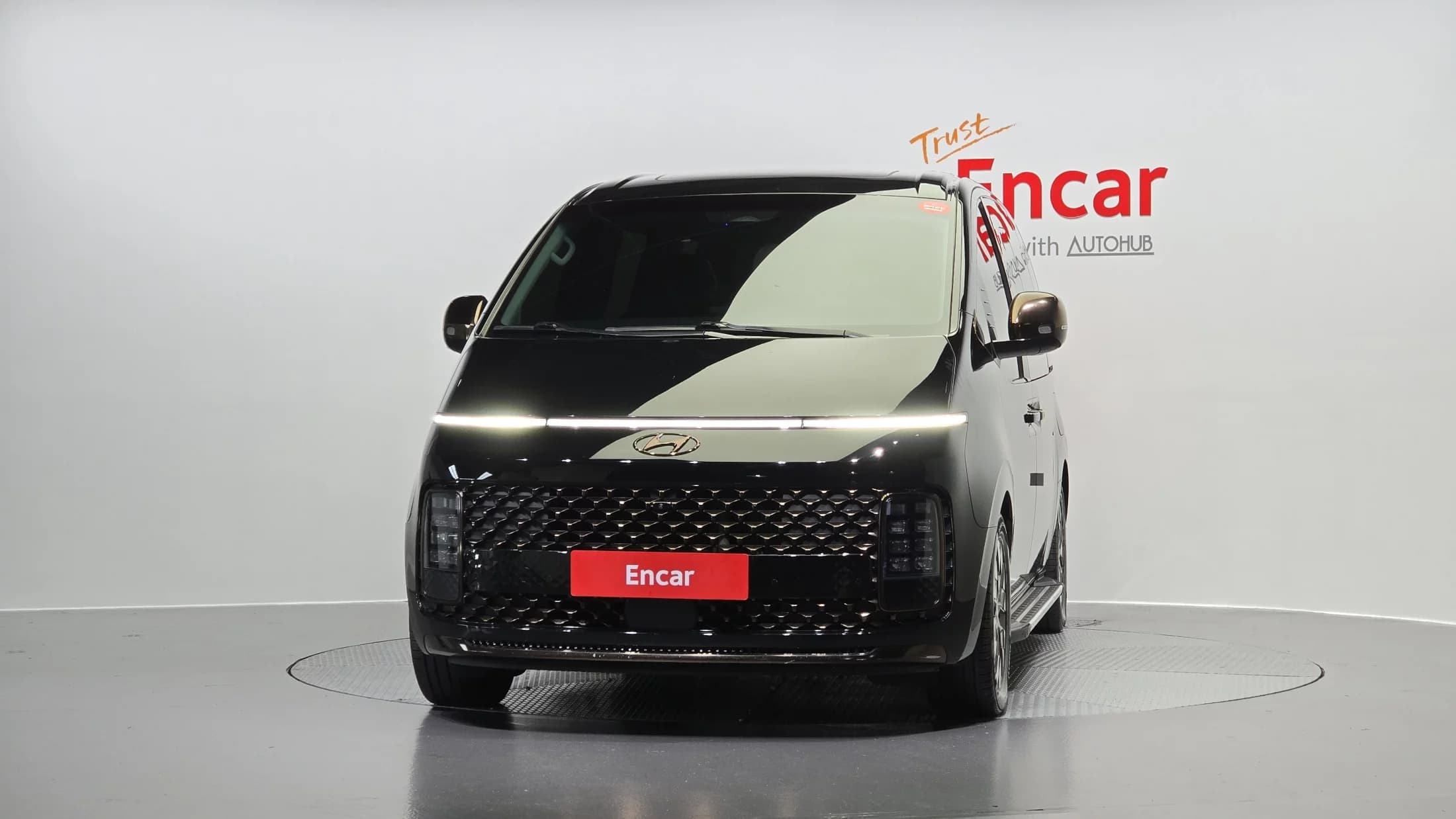 Hyundai Staria 4WD Lounge 7-Seater Inspiration, 2023 г. 251699 км. — фото 3