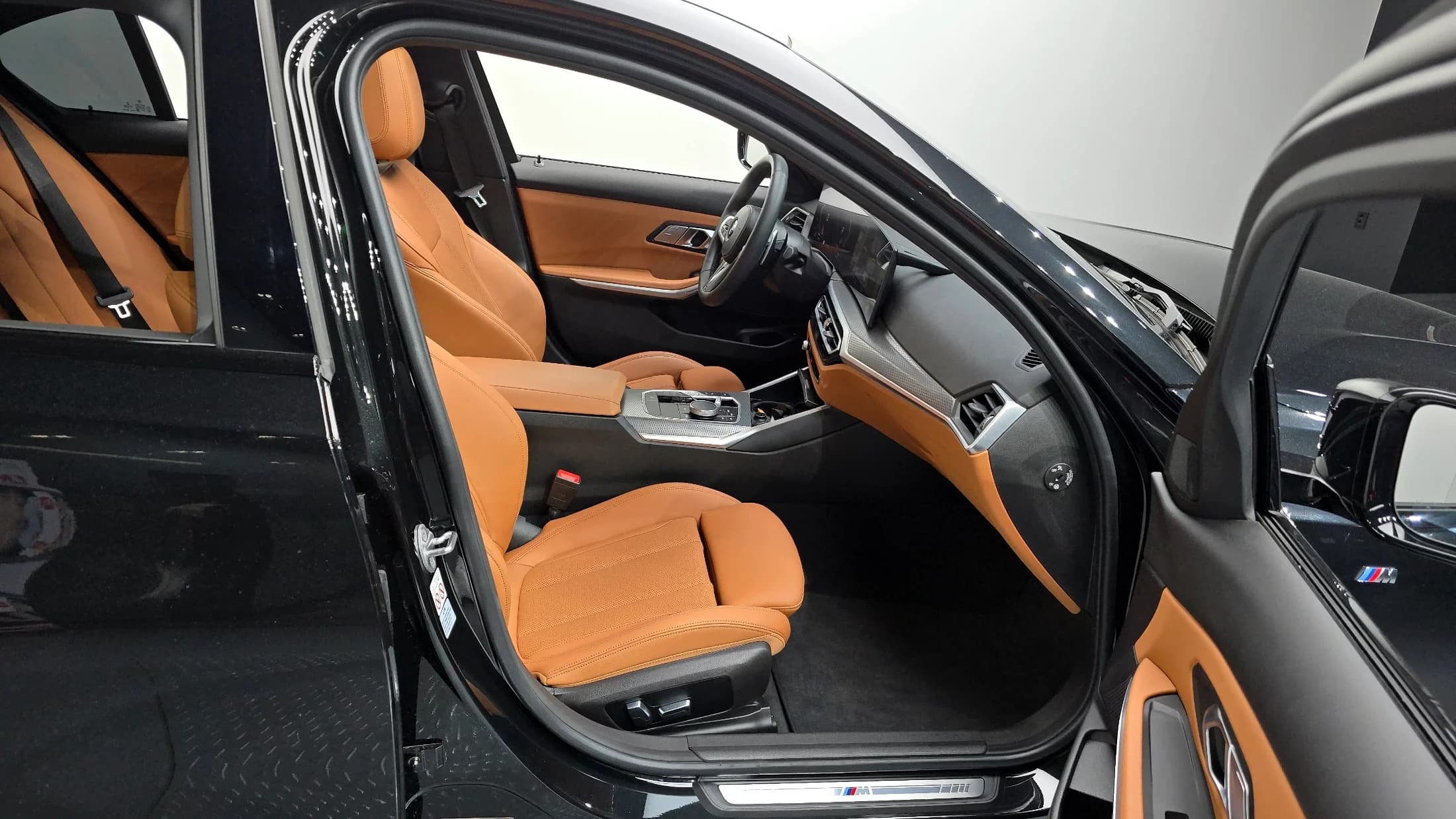 BMW 3-Series 320i M Sport, 2023 г. 42181 км. — фото 10
