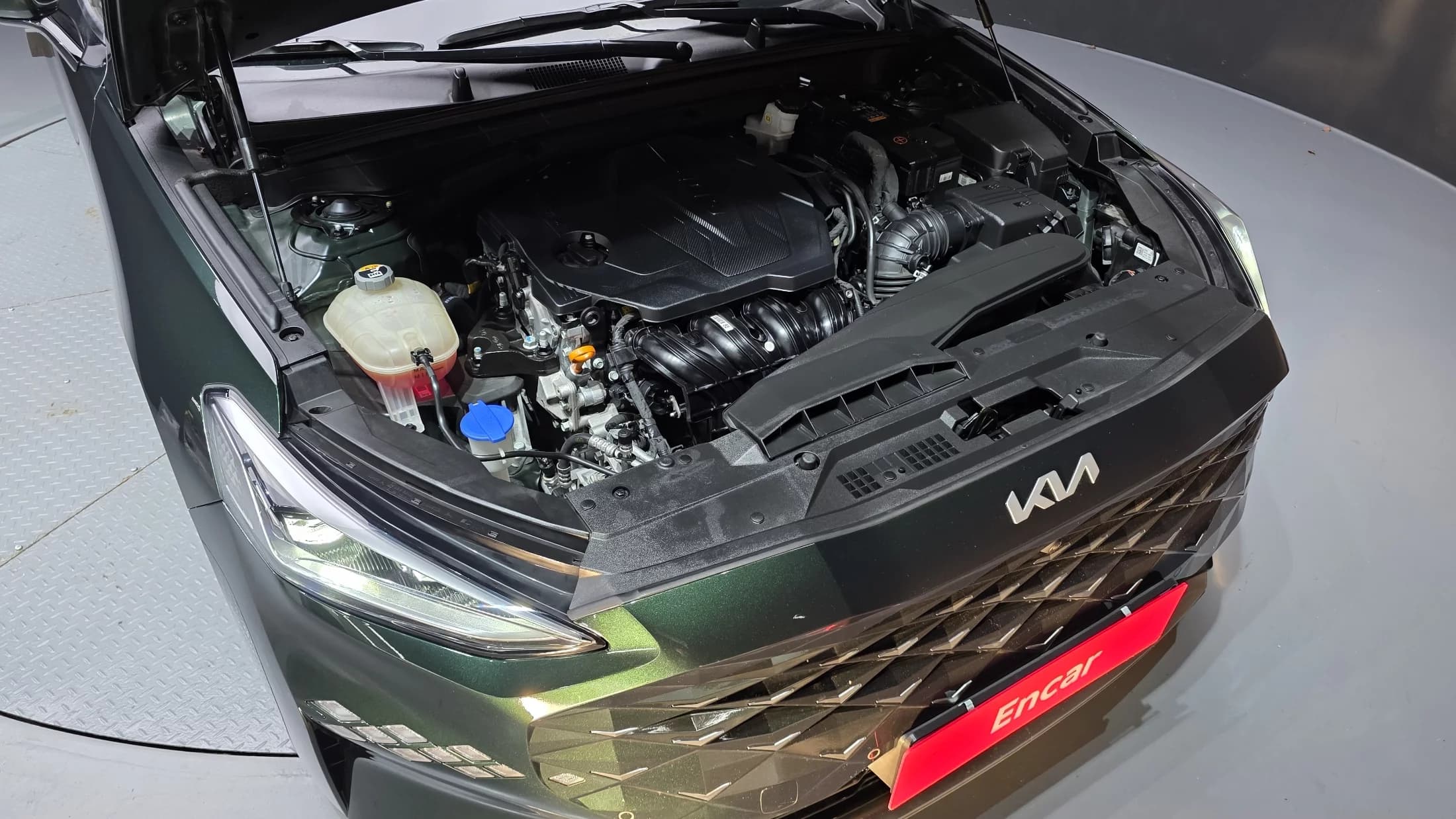 Kia K8 2.5 Gasoline 2WD Noblesse, 2021 г. 66836 км. — фото 6