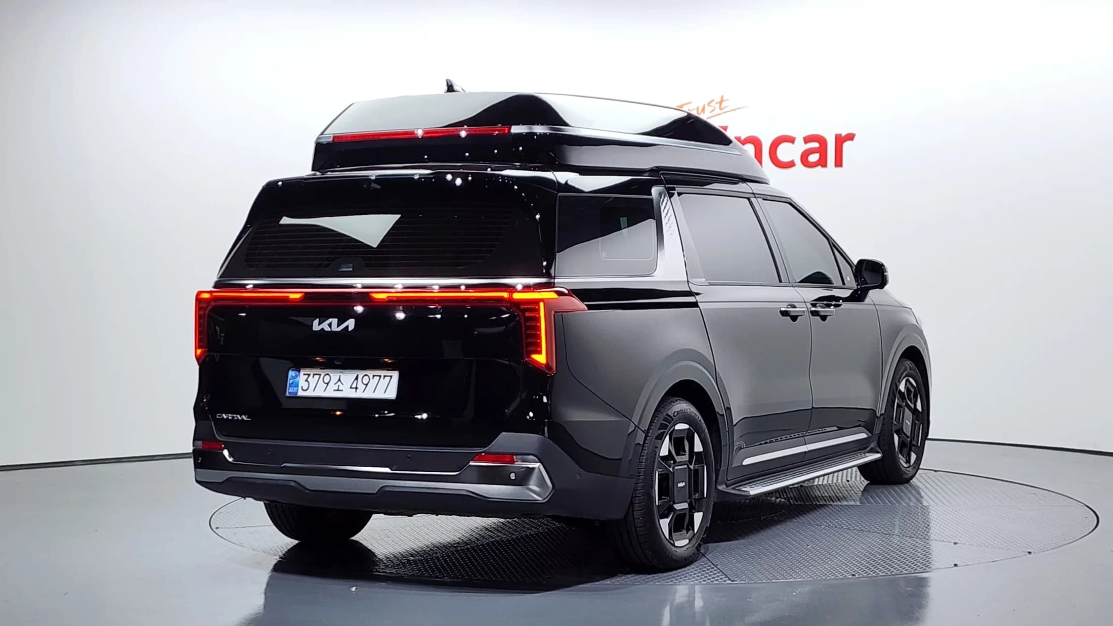Kia Carnival Gasoline 7-Seater Hi Limousine Signature, 2024 г. 10331 км. — фото 2