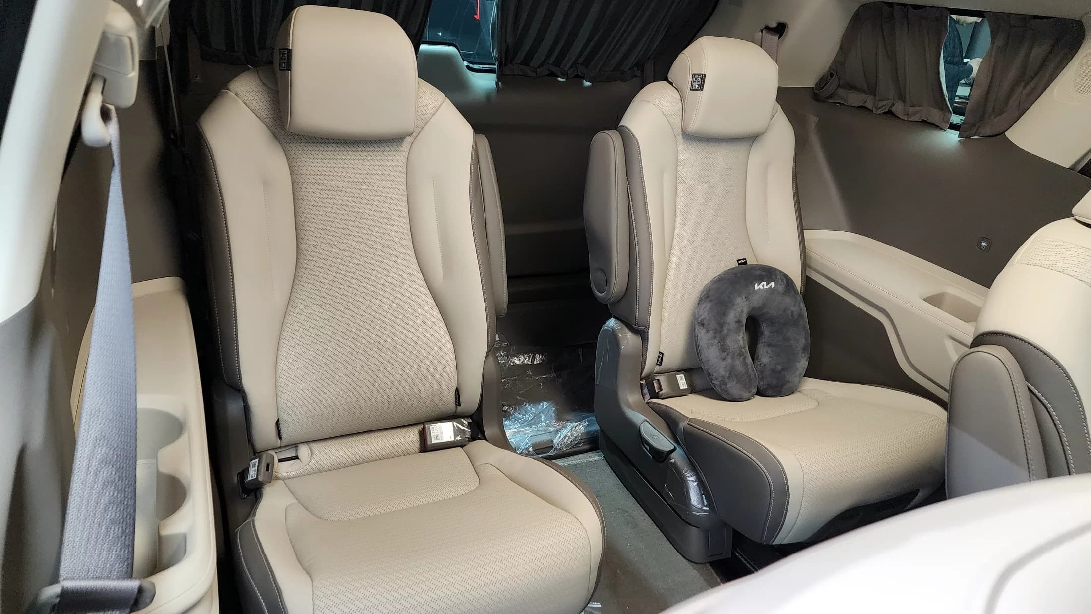 Kia Carnival Gasoline 7-Seater Hi Limousine Signature, 2024 г. 10331 км. — фото 13