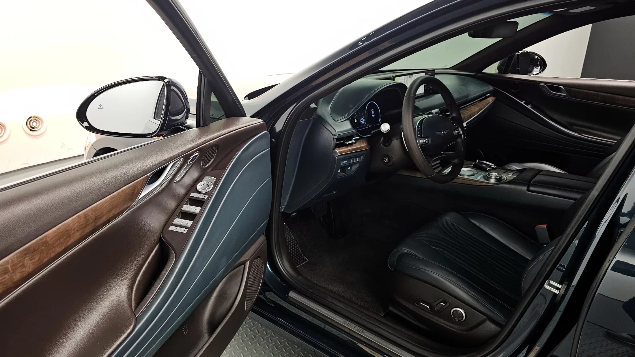 Genesis G80 Gasoline 2.5 Turbo AWD, 2022 г. 53858 км. — фото 11