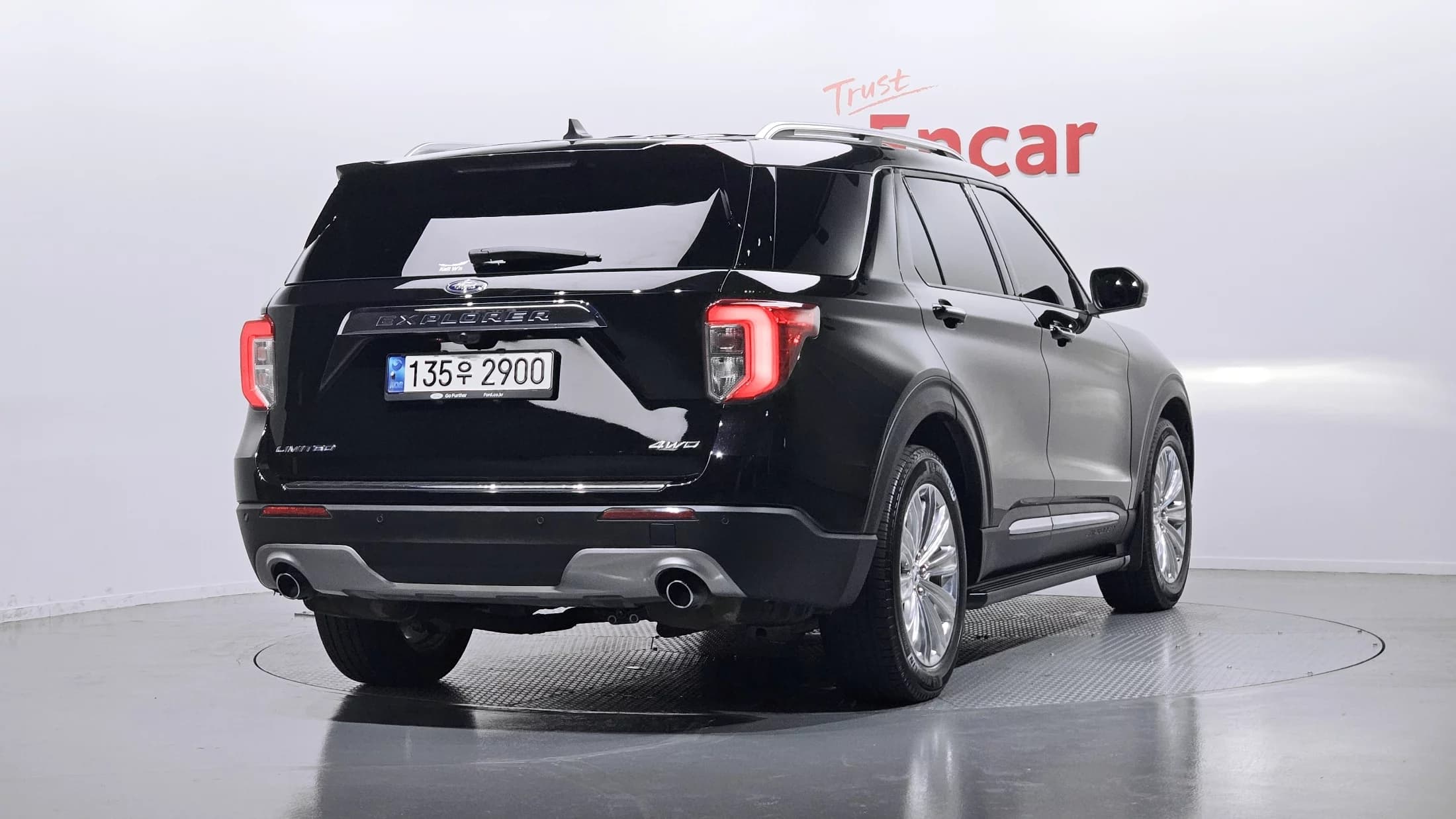 Ford EXPLORER 2.3 LimIted 4WD, 2021 г. 54335 км. — фото 2