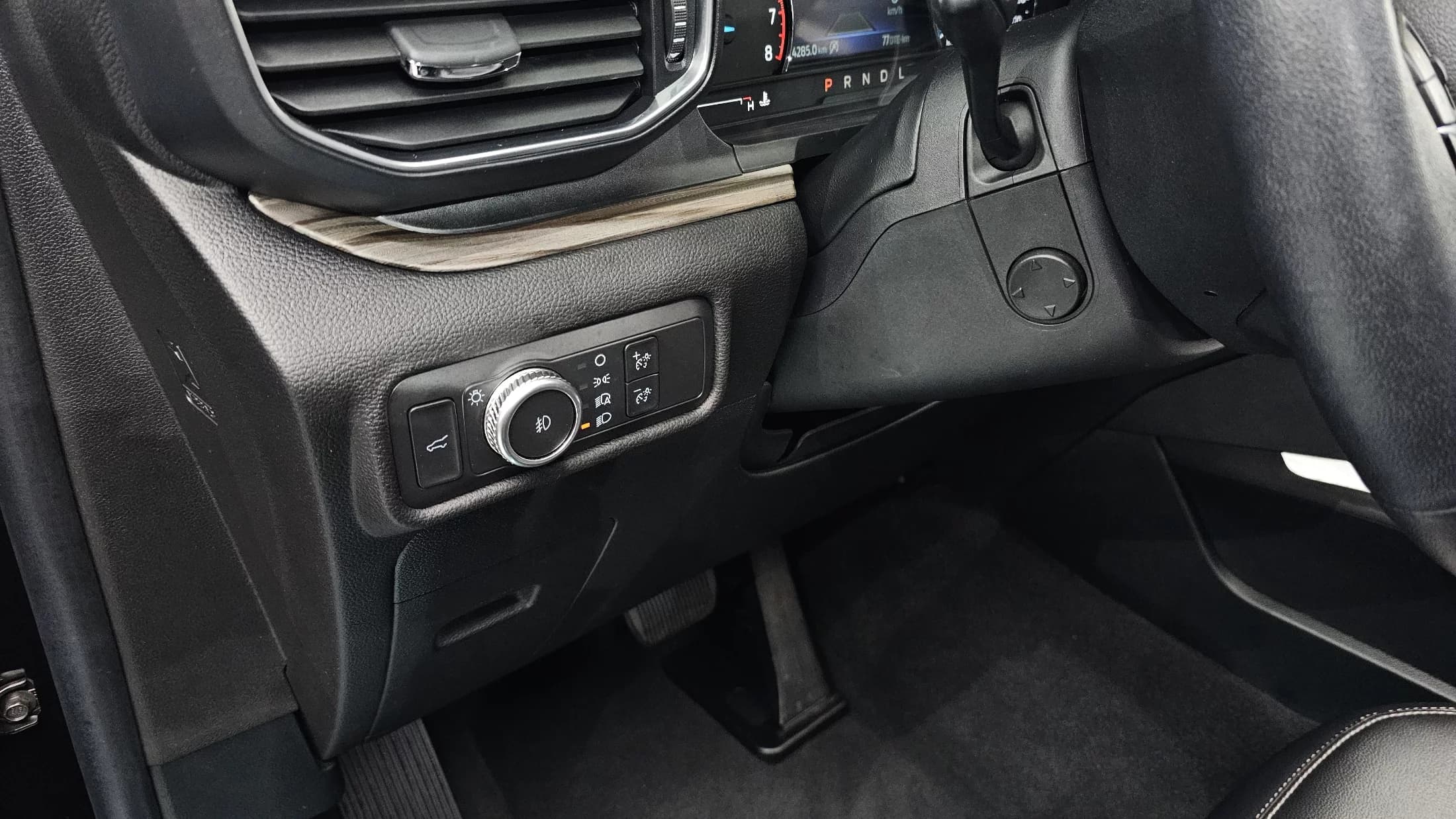 Ford EXPLORER 2.3 LimIted 4WD, 2021 г. 54335 км. — фото 15