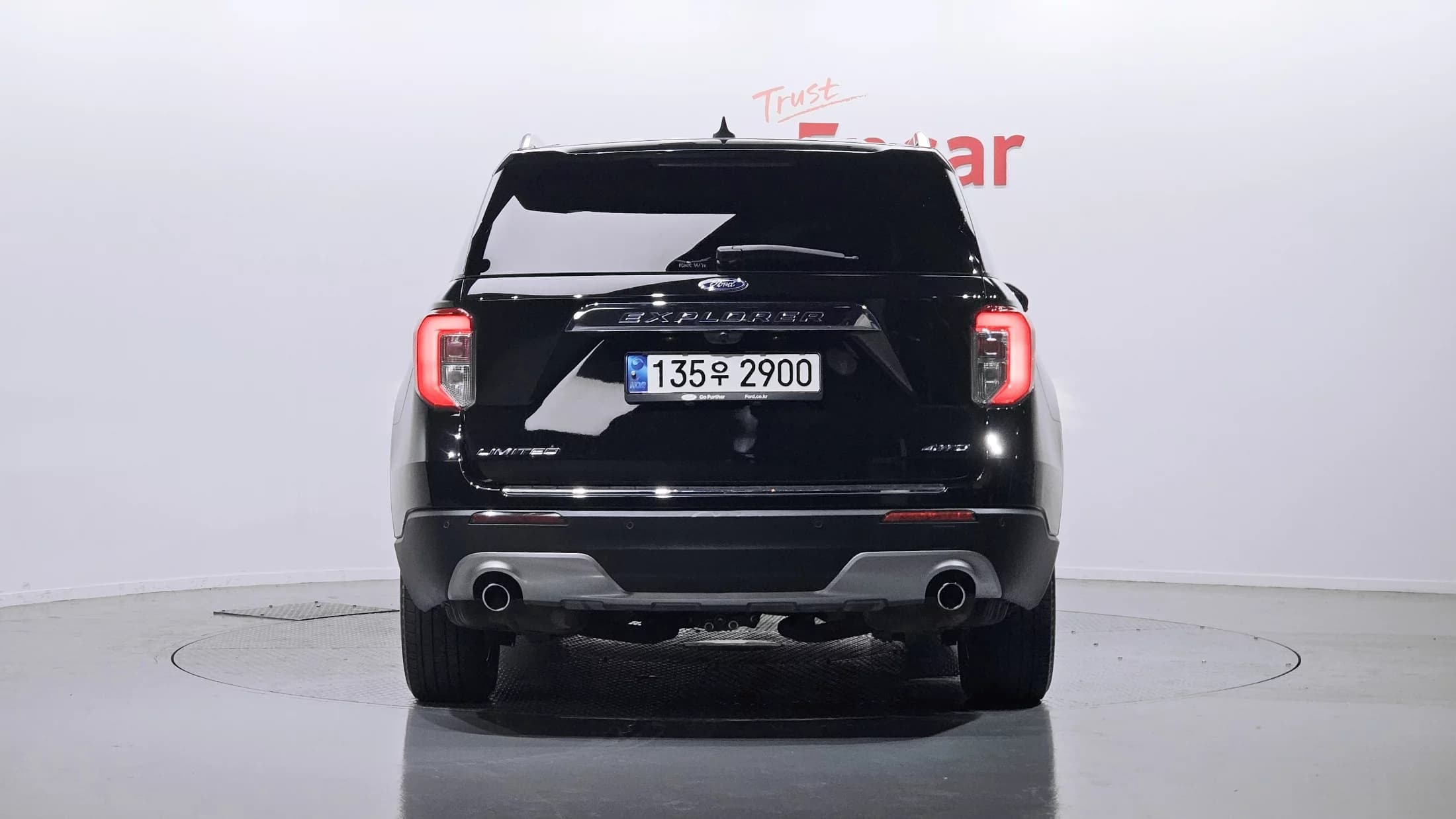 Ford EXPLORER 2.3 LimIted 4WD, 2021 г. 54335 км. — фото 4