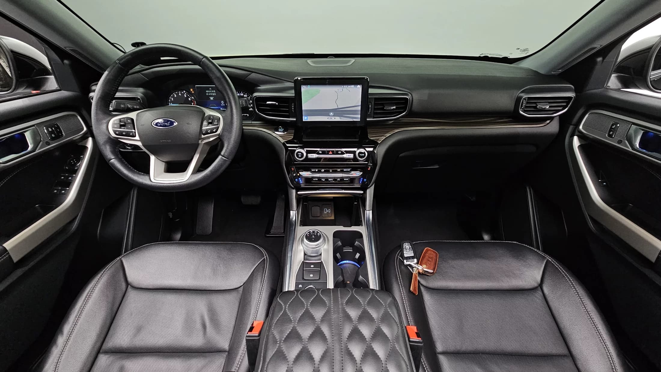 Ford EXPLORER 2.3 LimIted 4WD, 2021 г. 54335 км. — фото 7