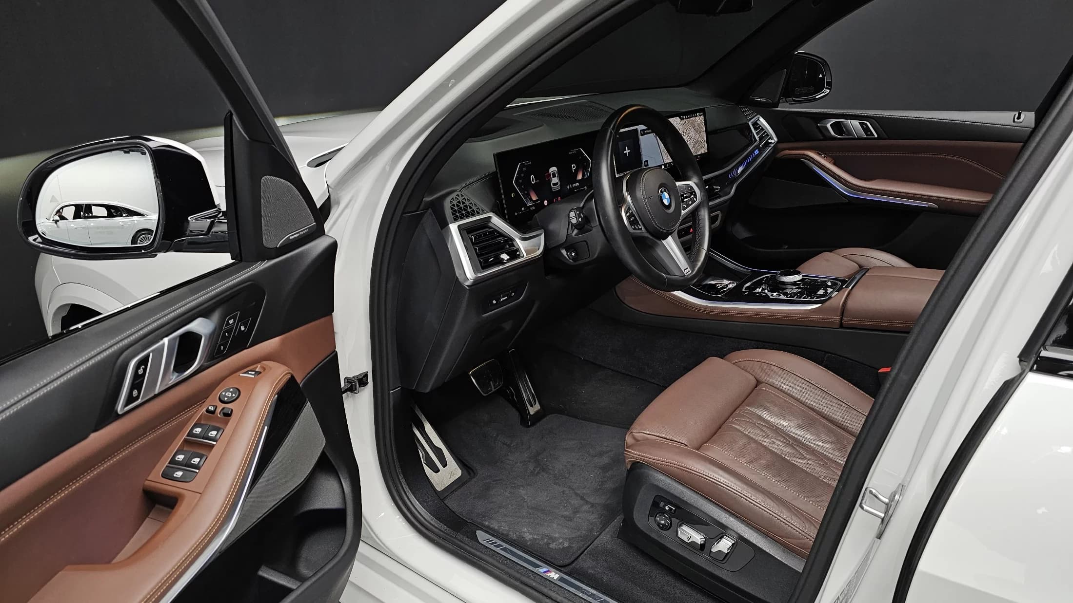 BMW X5 xDrive 40i M Sport, 2024 г. 26340 км. — фото 11