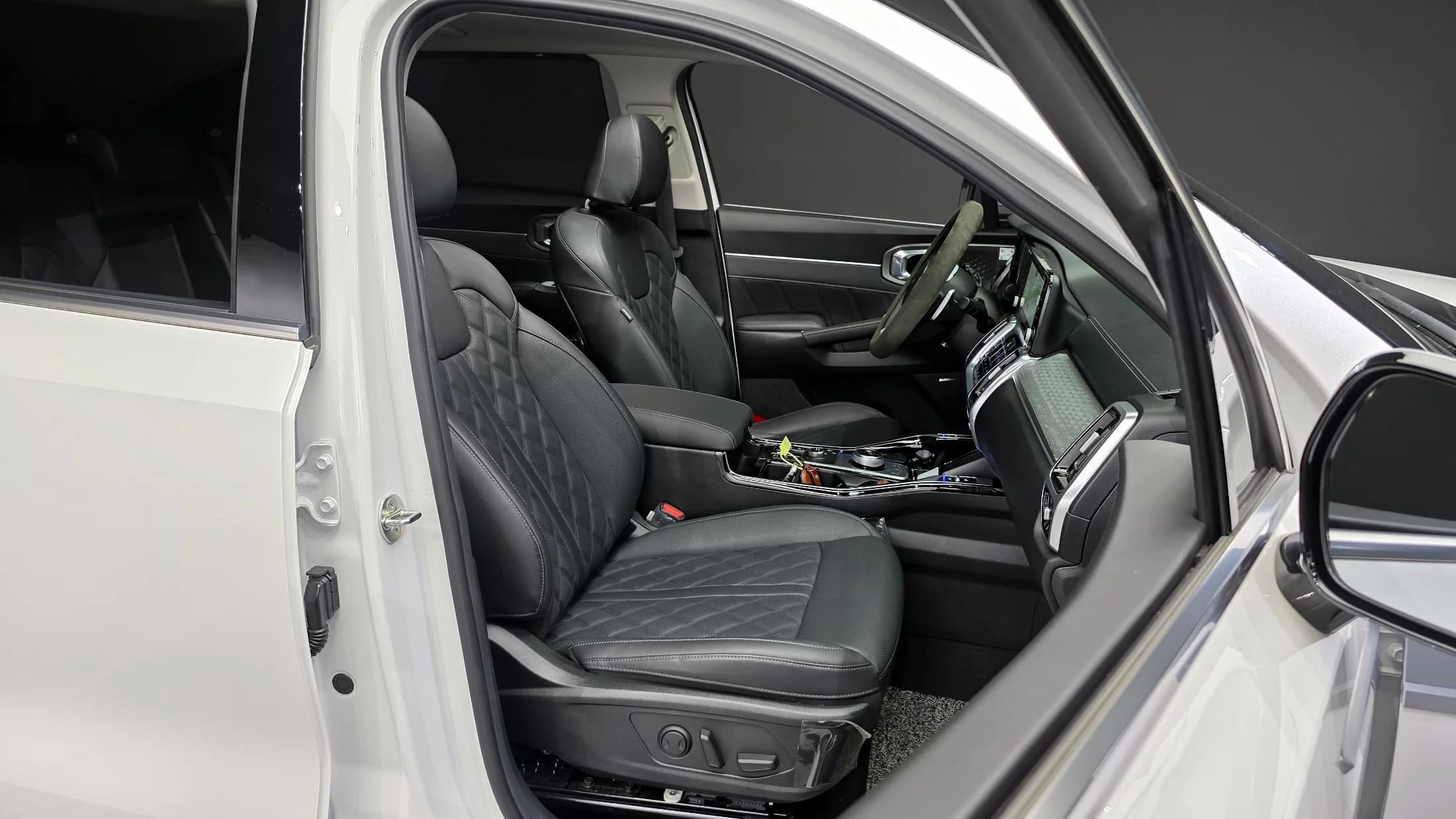 Kia Sorento Gasoline 2.5T 4WD Signature, 2023 г. 45532 км. — фото 12