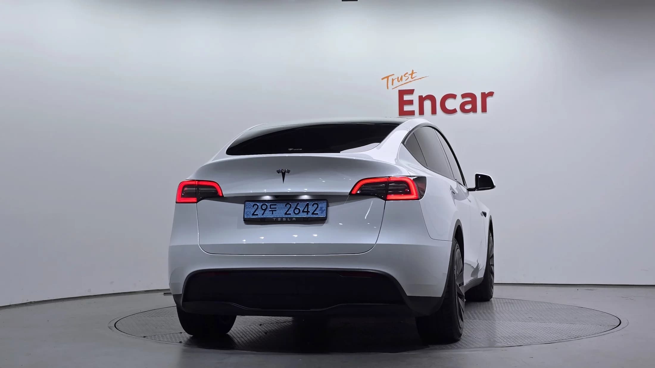 Tesla Model Y RWD, электромобиль, 2023 г. 51490 км. — фото 4